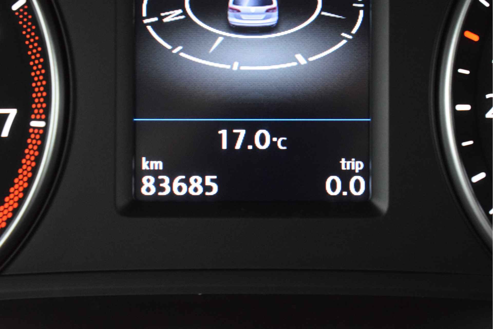 Volkswagen Sharan 1.4 TSI 150pk DSG IQ.Drive Xenon Trekhaak Camera Stoelverwarming Navigatie - 38/49