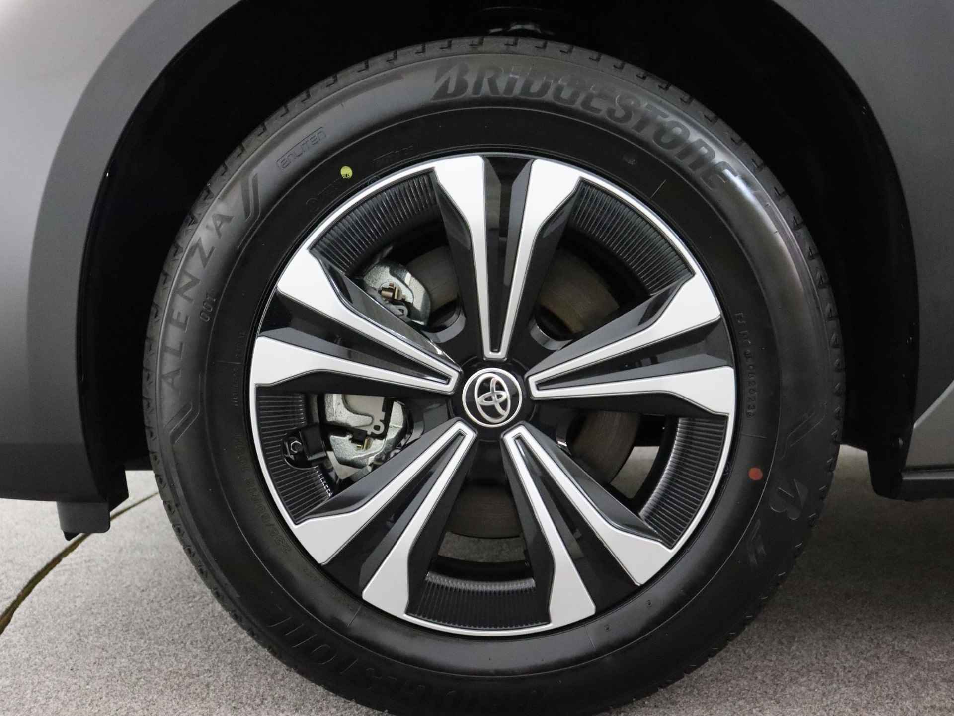 Toyota bZ4X Dynamic 71 kWh | Snel leverbaar | Apple carplay & Android auto | 18 Inch Lm velgen | - 3/41