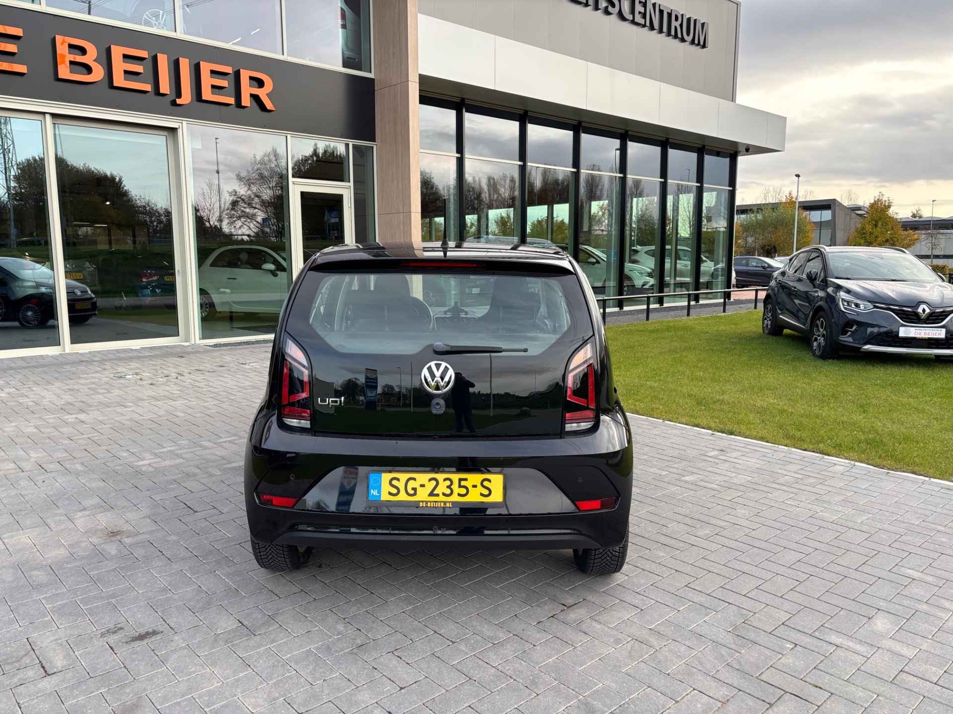 Volkswagen up! 1.0 BMT move up! Camera I Airco I Cruise - 5/41