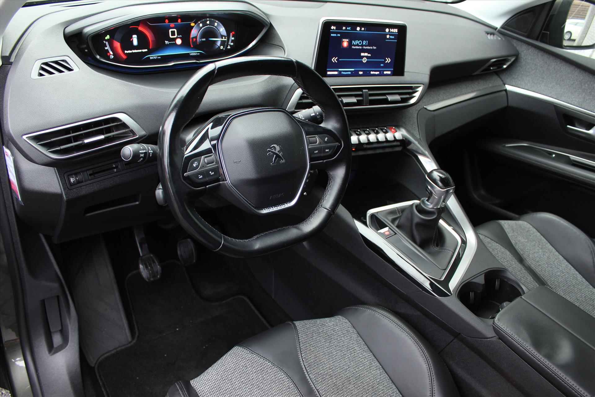 Peugeot 3008 1.2 PureTech 130pk S&S GT-Line | Trekhaak | Carplay | Virtual Cockpit | Stoelverwarming | NAVI | PDC | Cruise | LED - 3/34