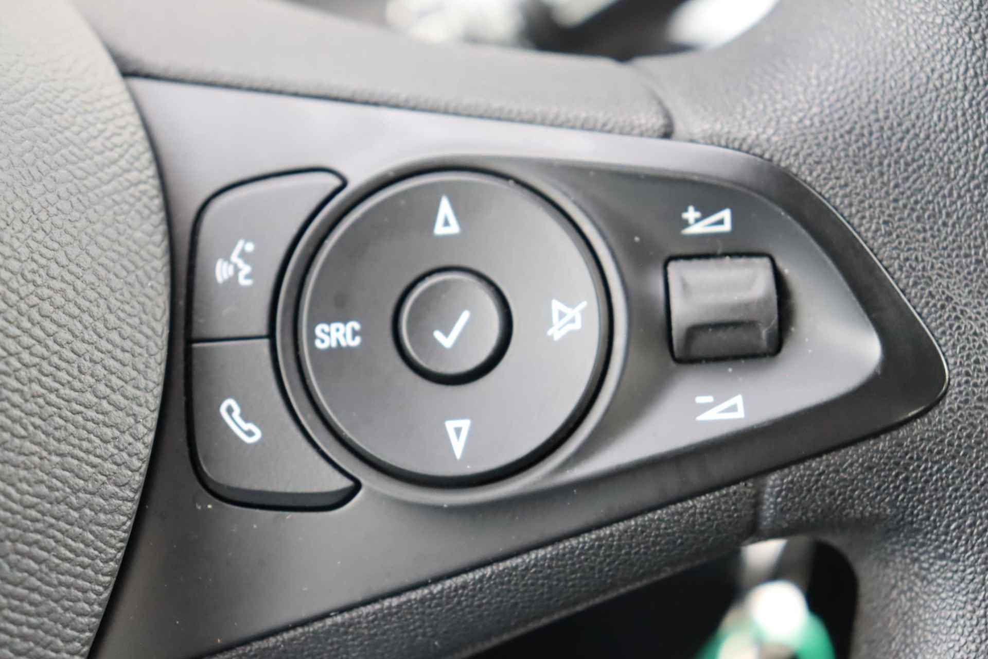 Opel Corsa Edition 1.2 100 pk / Camera / Navigatie / Apple CarPlay - 18/38