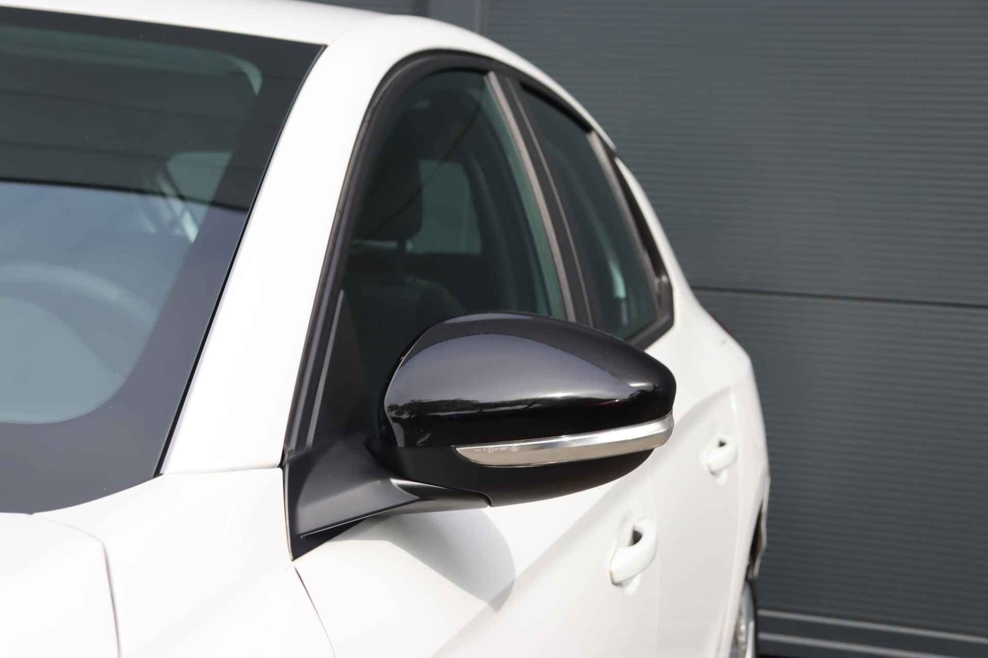 Opel Corsa Edition 1.2 100 pk / Camera / Navigatie / Apple CarPlay - 31/38