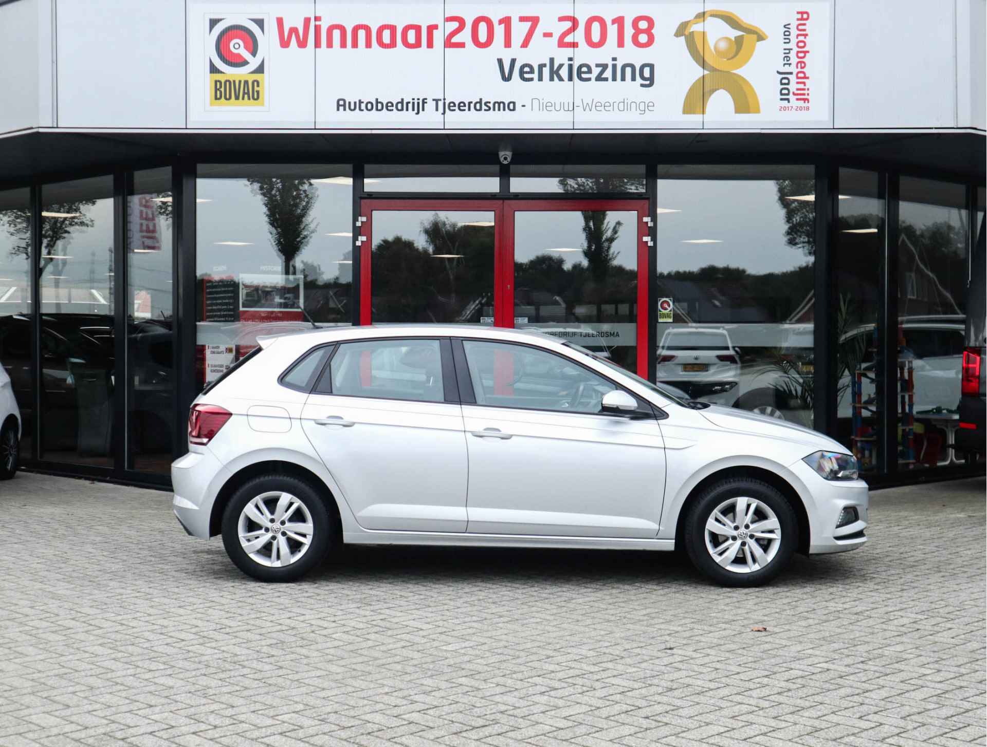 Volkswagen Polo 1.0 TSI Comfortline Business App-Navi/Clima/Adapt.Cruise/Automaat/5DRS - 4/31