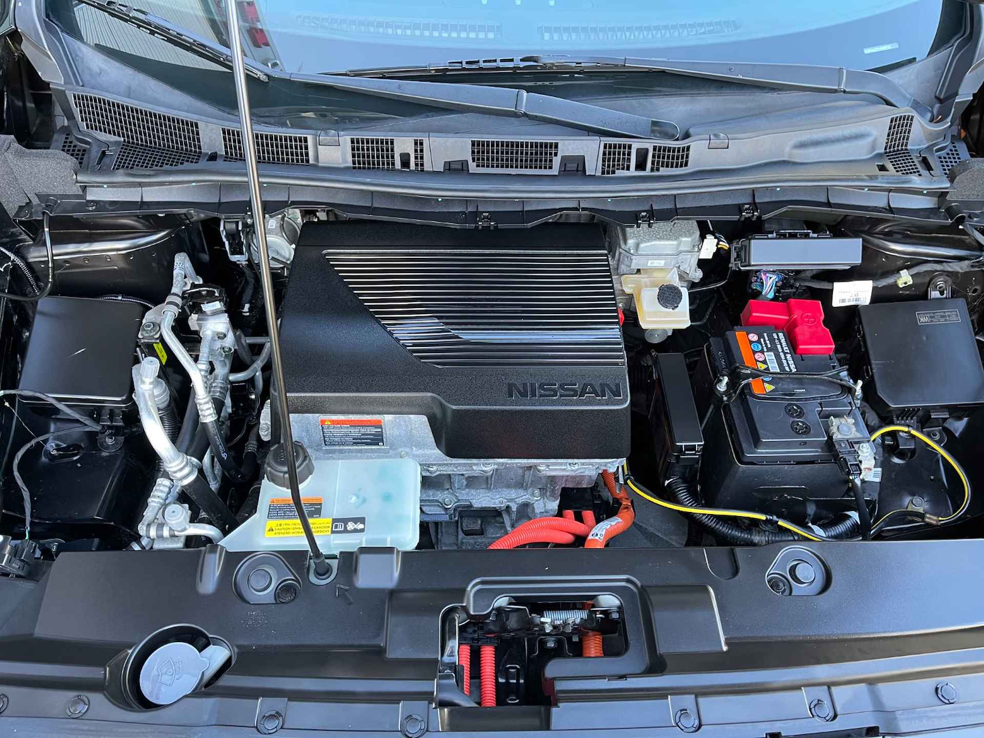 NISSAN Leaf Electric 150pk 40kWh N-Connecta | Elektrische range tot 270 km | BTW |  Navi & Carplay | Adaptieve Cruisecontrol | Blindspot | Stoelverwarming V&A | - 32/36