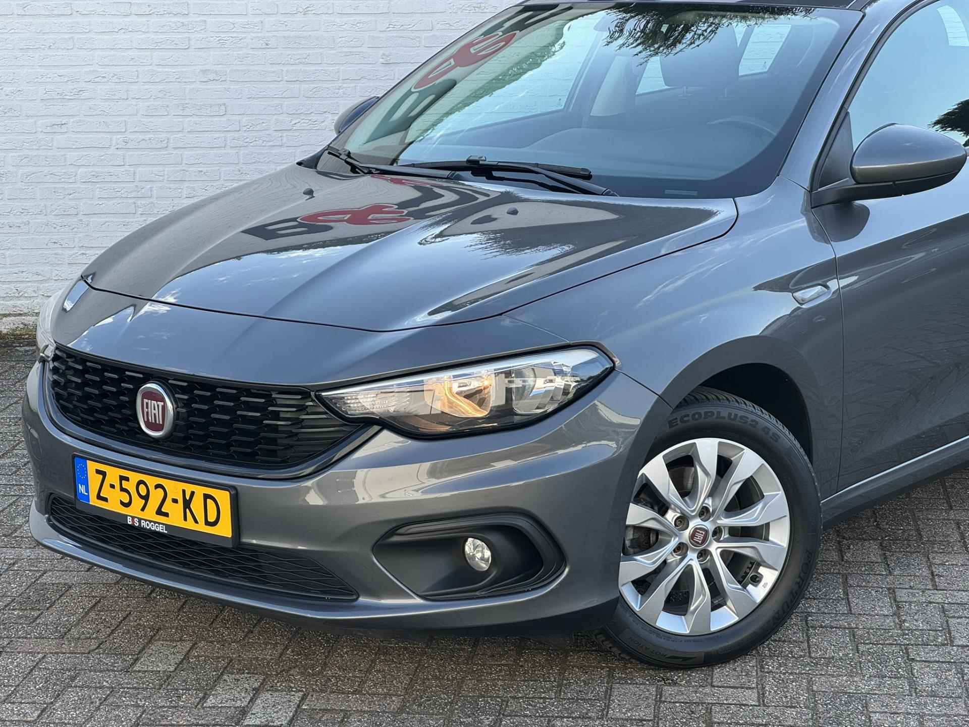 Fiat Tipo 1.4 Mirror Navigatie Clima Cruise 4 Seizoenen banden Stoelverwarming - 12/44