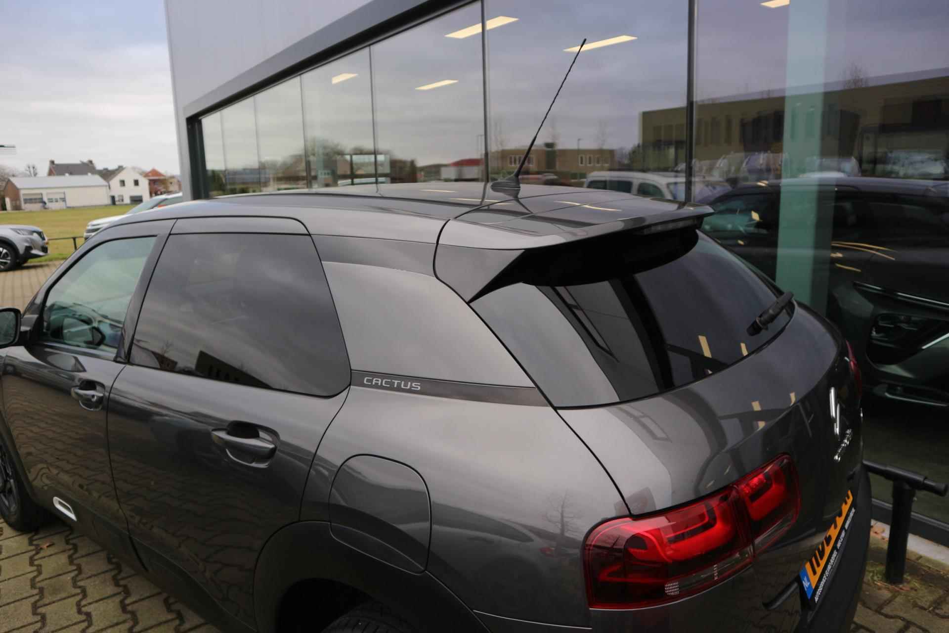 Citroen C4 CACTUS 1.2 PureTech Shine 110PK NAVI CLIMA CRUISE PDC Stoelverw V+A RIJKLAARPRIJS!! - 10/31