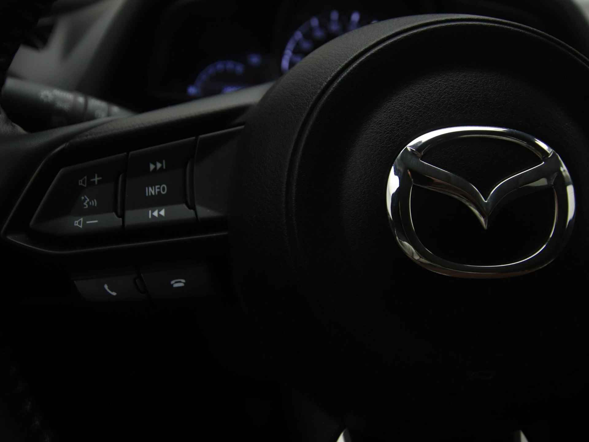 Mazda CX-3 2.0 SkyActiv-G Sportive met navigatie en all-weather banden : dealer onderhouden - 24/46