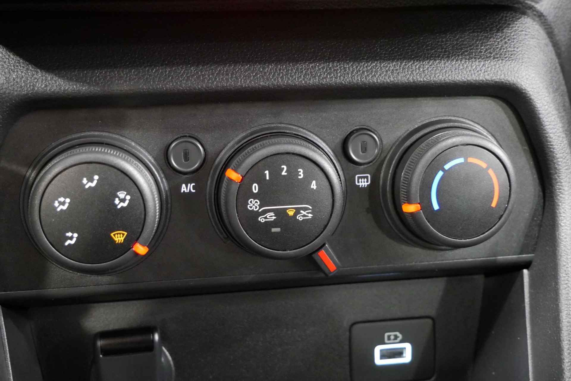 Dacia Sandero Stepway 1.0 TCe 110 Expression *Navigatie+Camera*Airco*Parc Assist*LED VERLICHTING*NIEUW MODEL! - 21/34