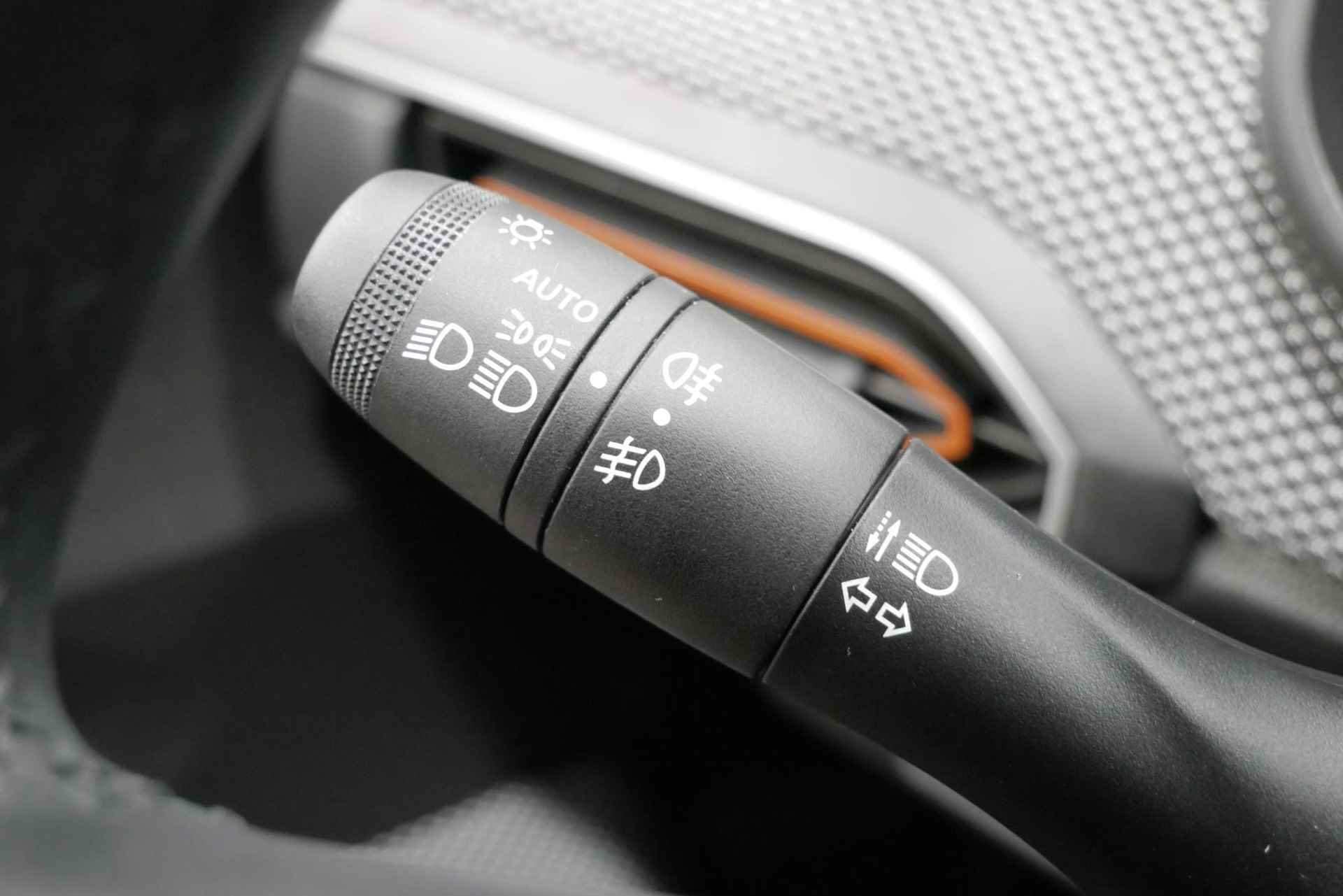 Dacia Sandero Stepway 1.0 TCe 110 Expression *Navigatie+Camera*Airco*Parc Assist*LED VERLICHTING*NIEUW MODEL! - 29/34