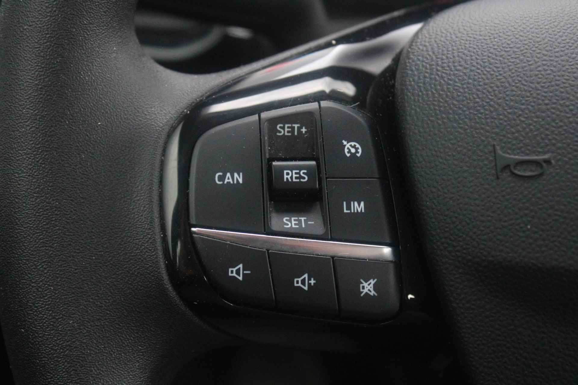 Ford Fiesta 1.1 Trend 5-deurs | Nieuw model | 100% dealer o.h. | Navigatie incl. bluetooth | Cruise | Apple-carplay | DAB | 1 jaar garantie - 7/24