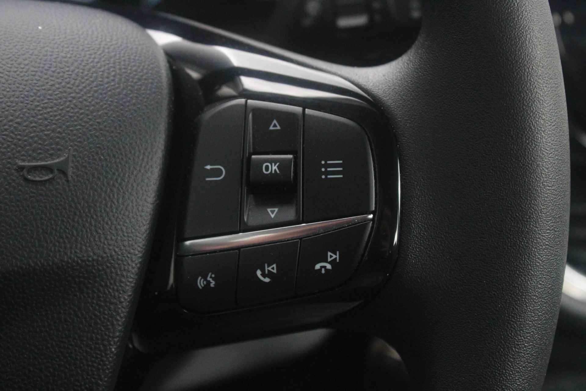 Ford Fiesta 1.1 Trend 5-deurs | Nieuw model | 100% dealer o.h. | Navigatie incl. bluetooth | Cruise | Apple-carplay | DAB | 1 jaar garantie - 8/24