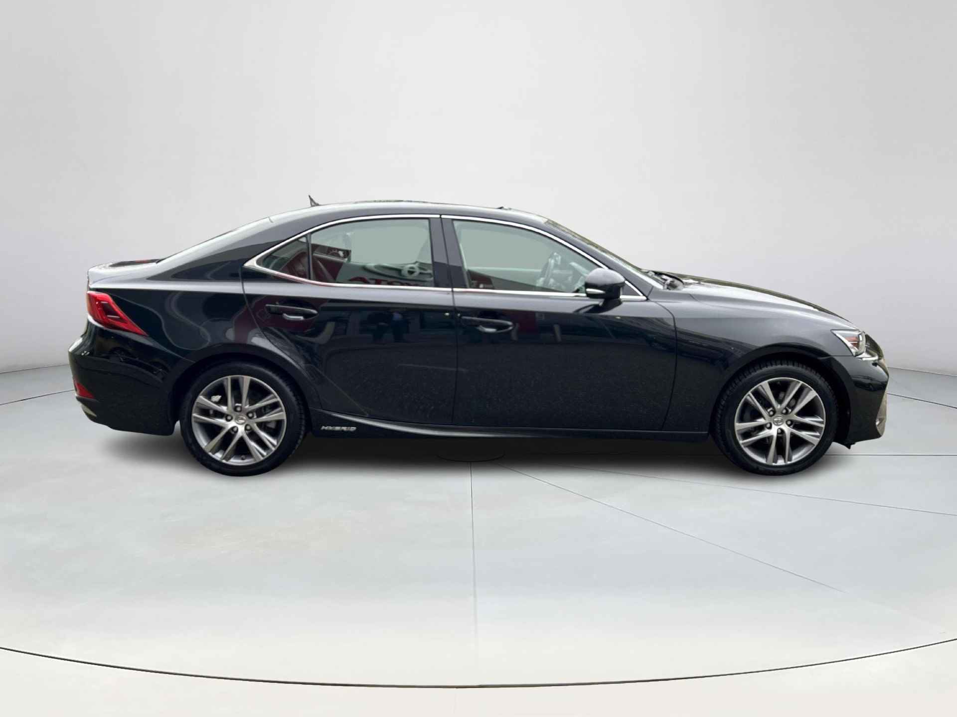 Lexus IS 300h Hybrid Business Line Plus - 7/22