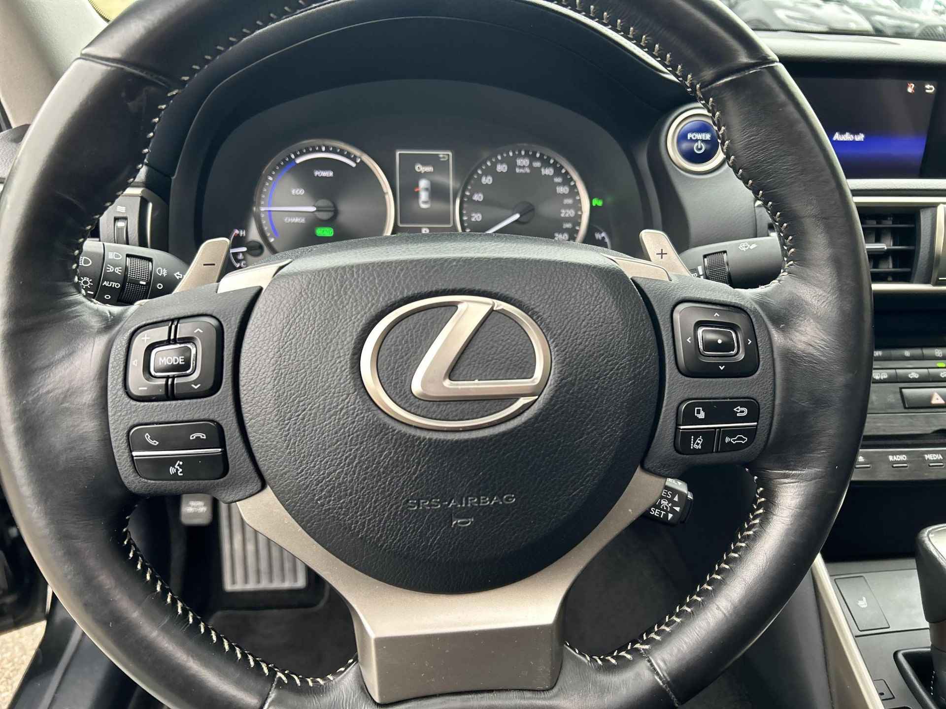 Lexus IS 300h Hybrid Business Line Plus - 16/22