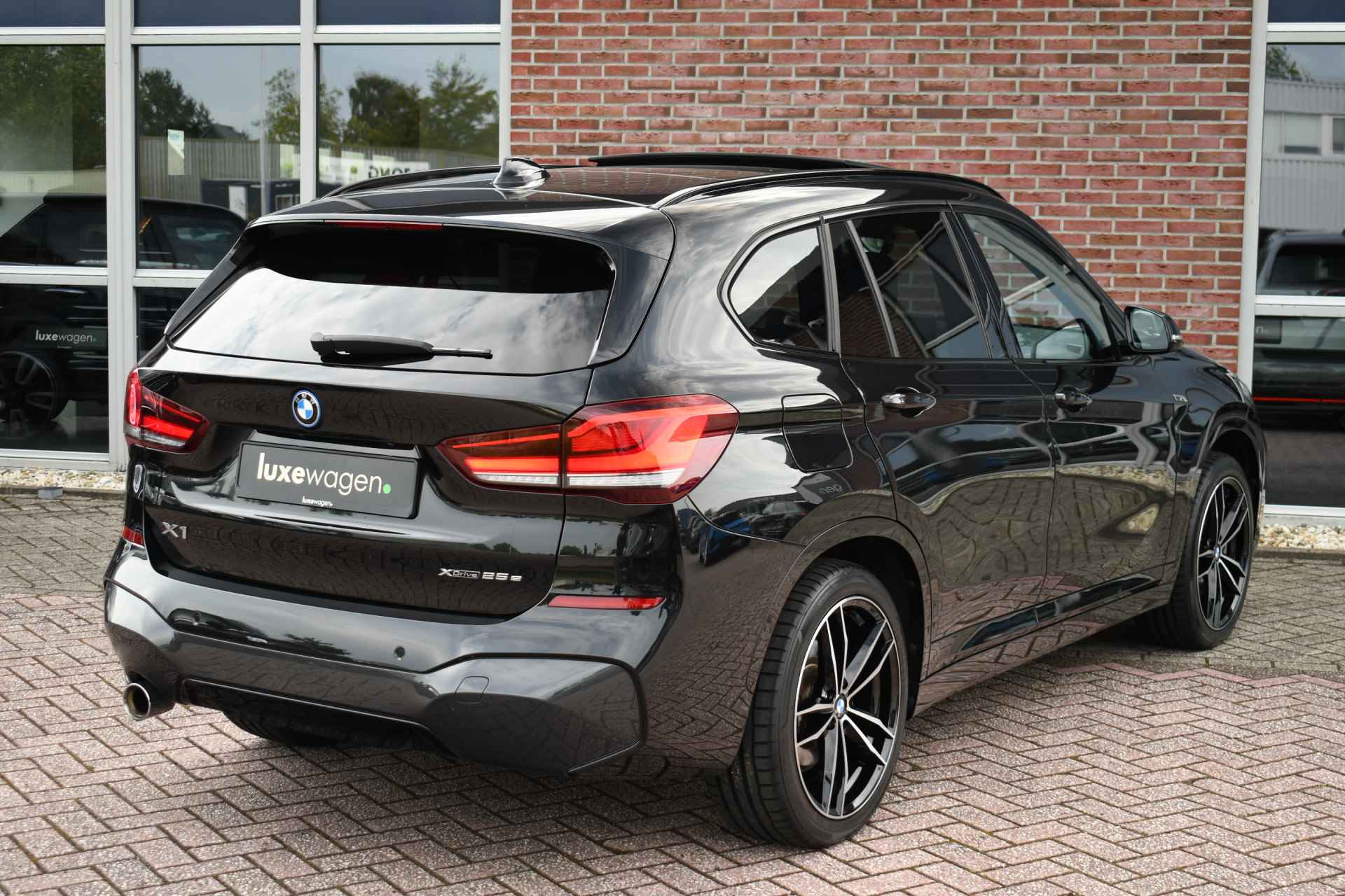 BMW X1 xDrive25e M-Sport Pano HUD 19inch Leder El-Klep - 47/75