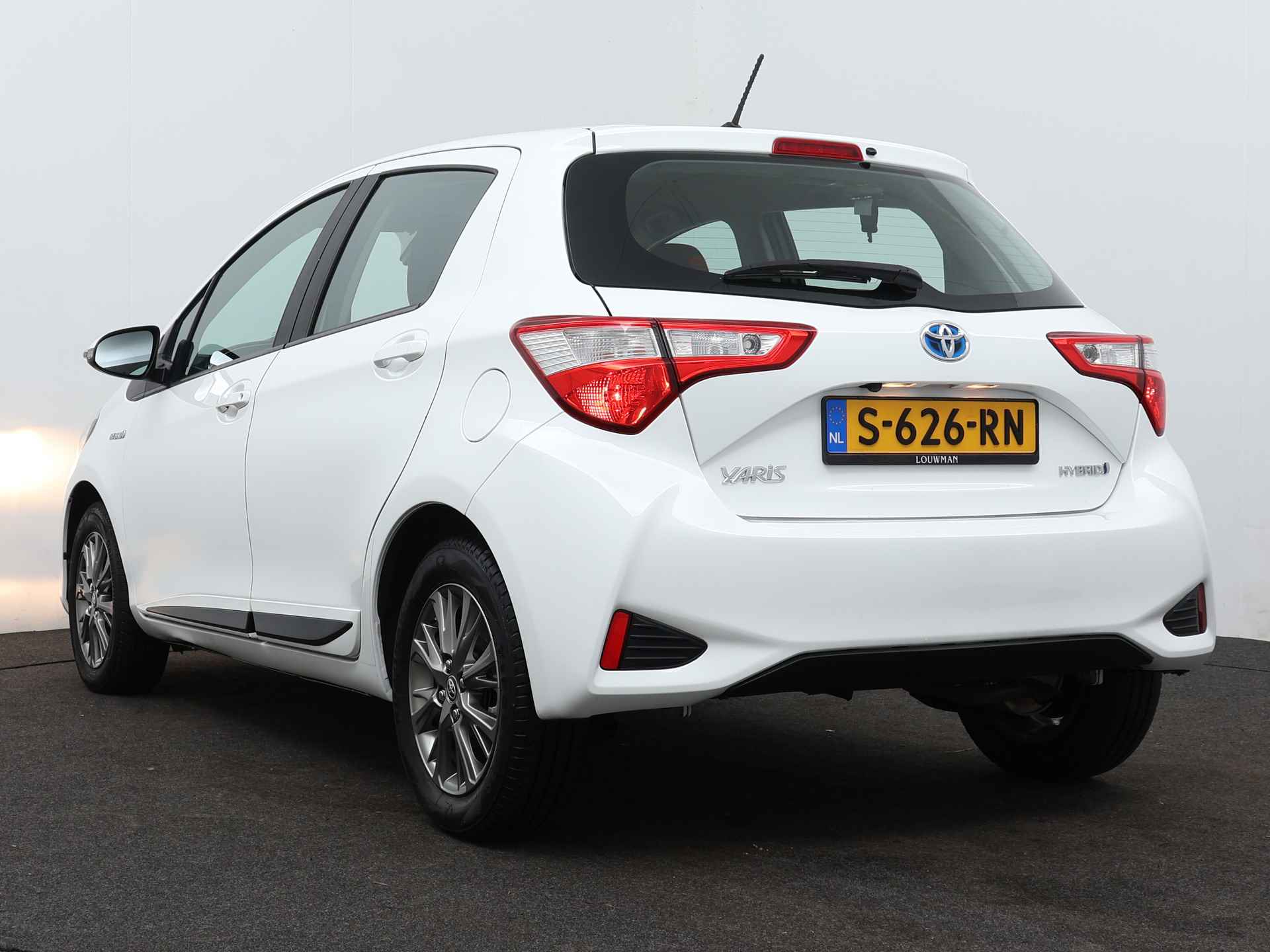 Toyota Yaris 1.5 Hybrid Dynamic Limited | Safetysense | Navigatie | - 16/43