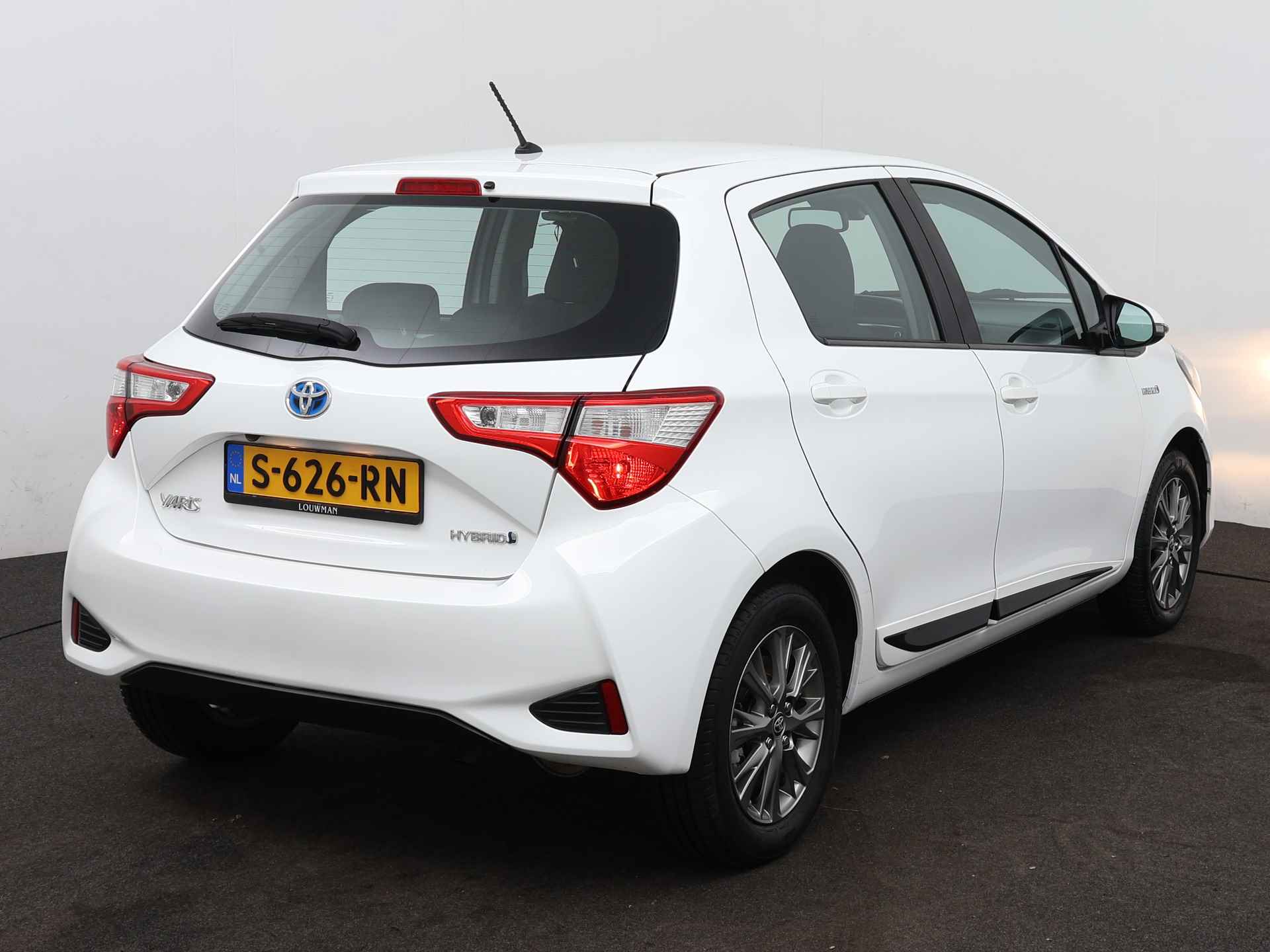 Toyota Yaris 1.5 Hybrid Dynamic Limited | Safetysense | Navigatie | - 17/43