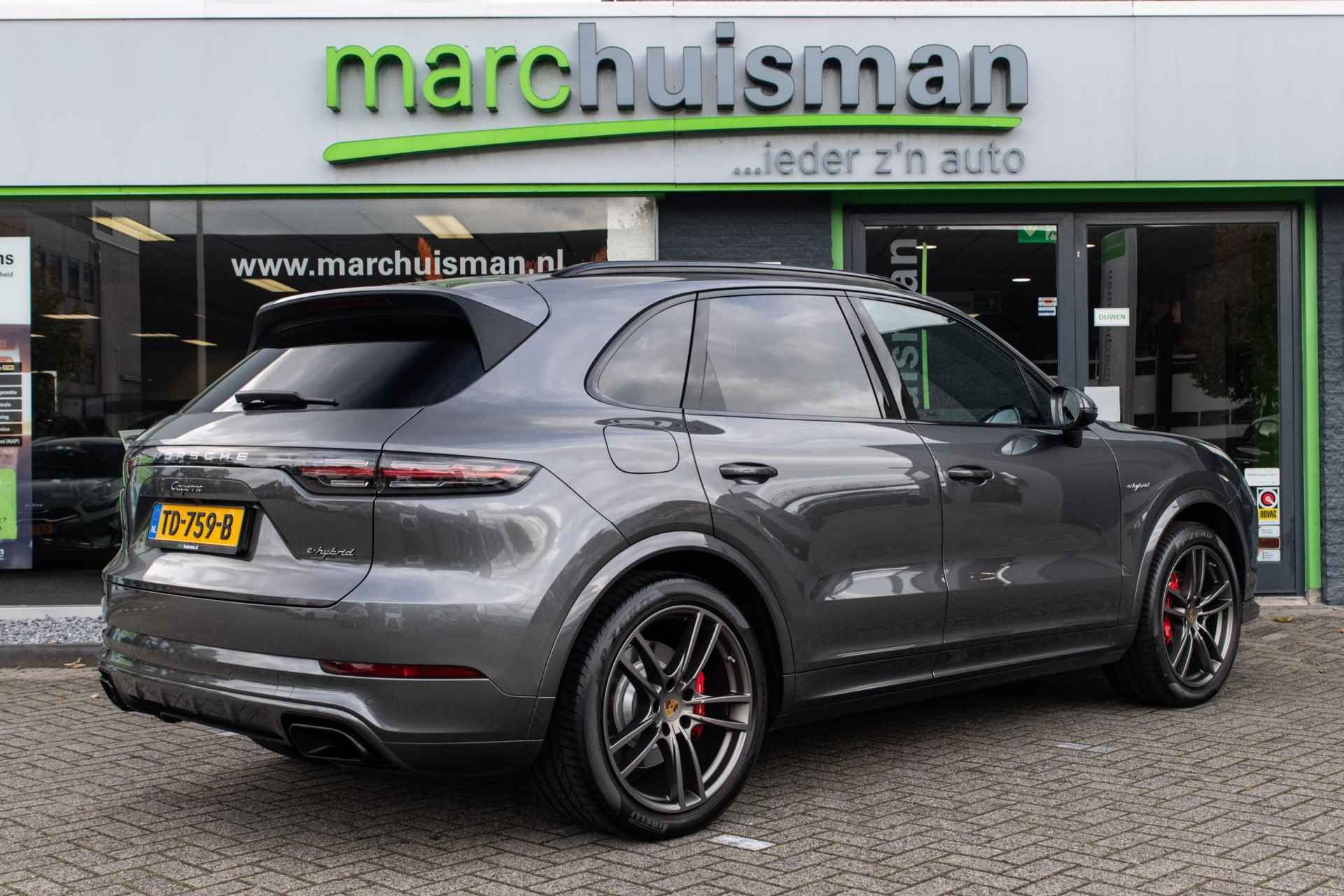 Porsche Cayenne 3.0 E-Hybrid / PANODAK / SPORT CHRONO / VIERWIELSTURING - 2/53