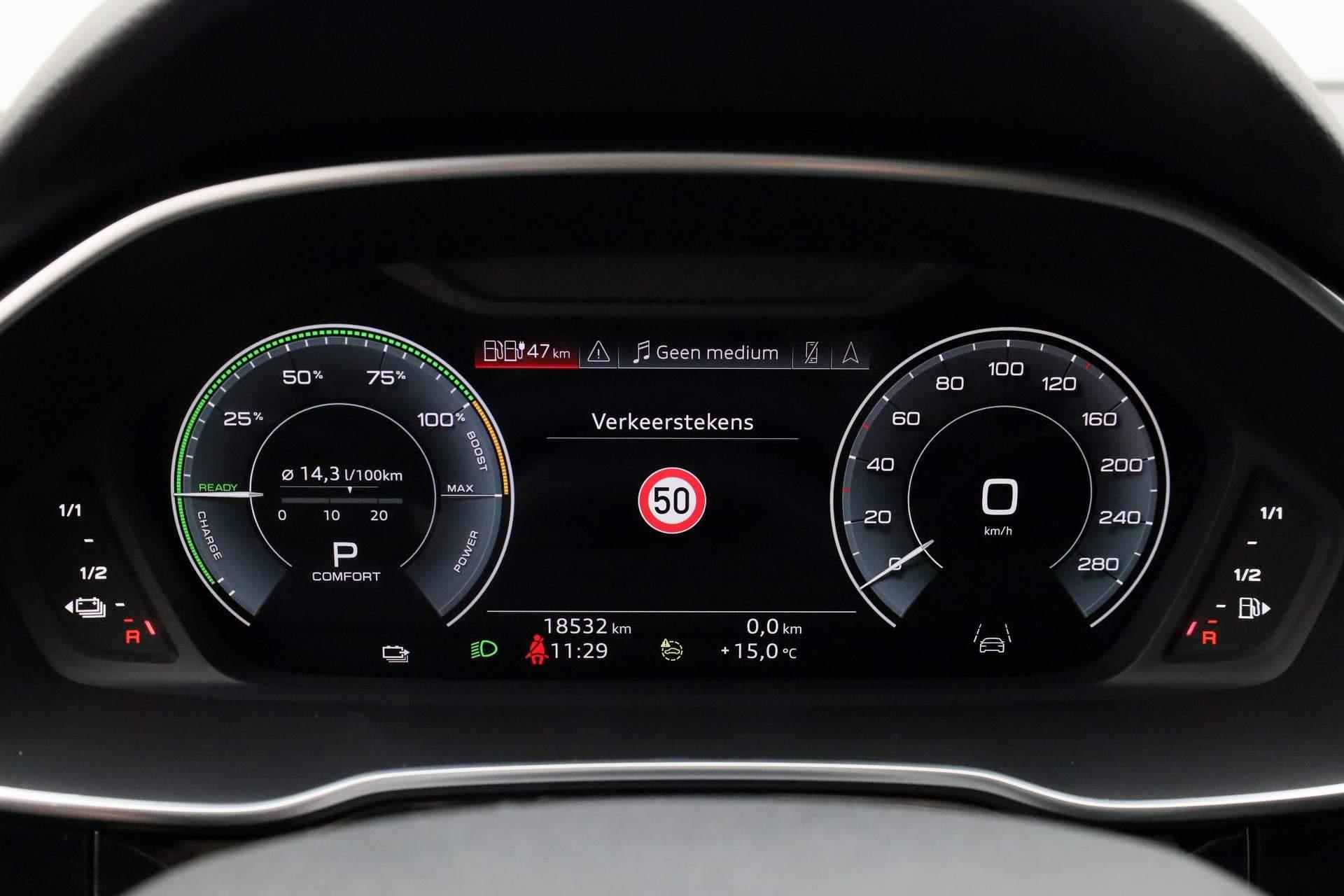 Audi Q3 Sportback 45 TFSI e 245PK S-tronic Advanced edition | S-Line int. | Pano | 20 inch | Keyless | Camera | Navi | ACC | Full LED | Zwart optiek - 4/47