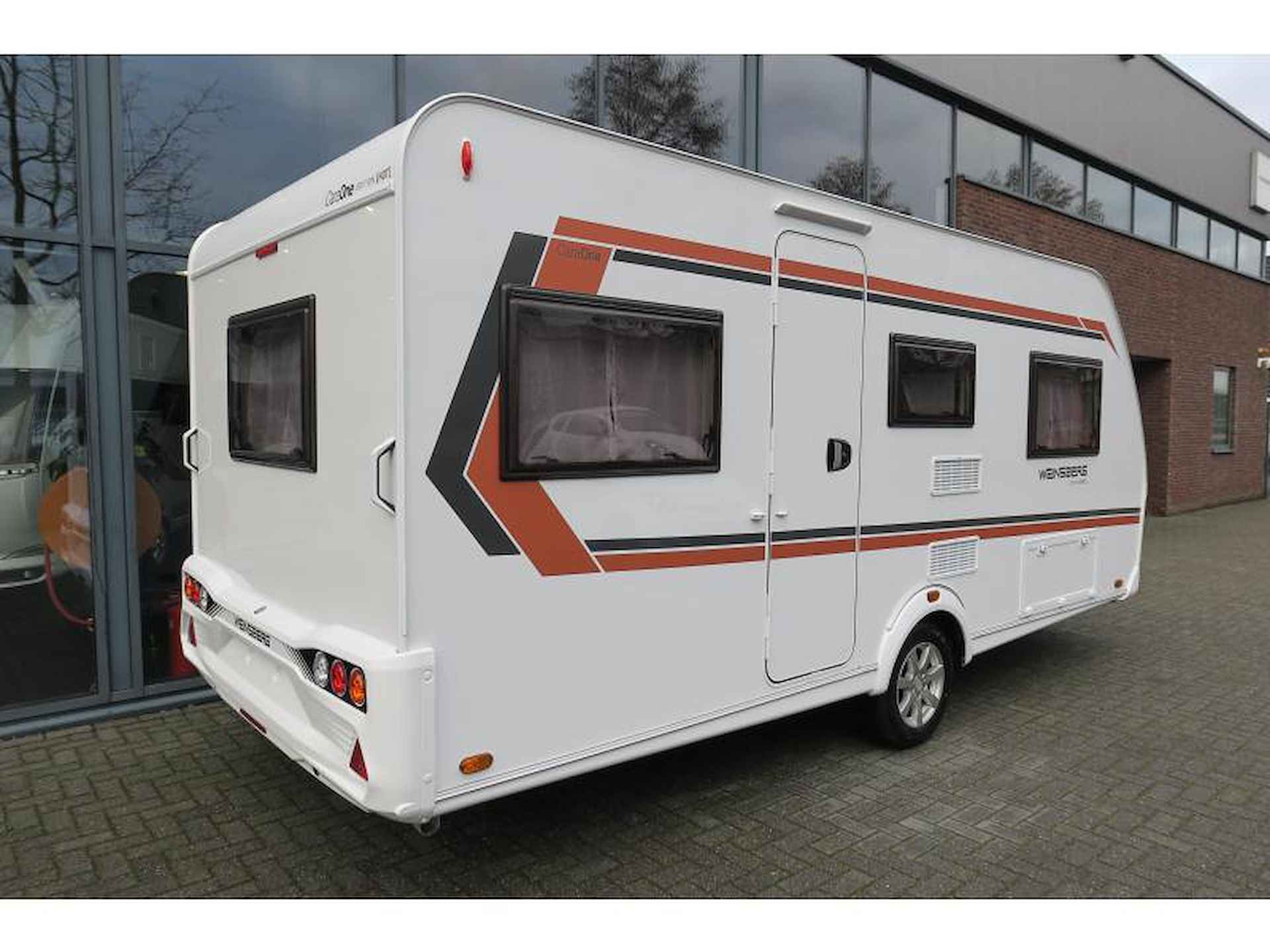 Weinsberg CaraOne Hot Edition 480 EU VOORRAAM+VLOERVERW.+KAST - 4/18