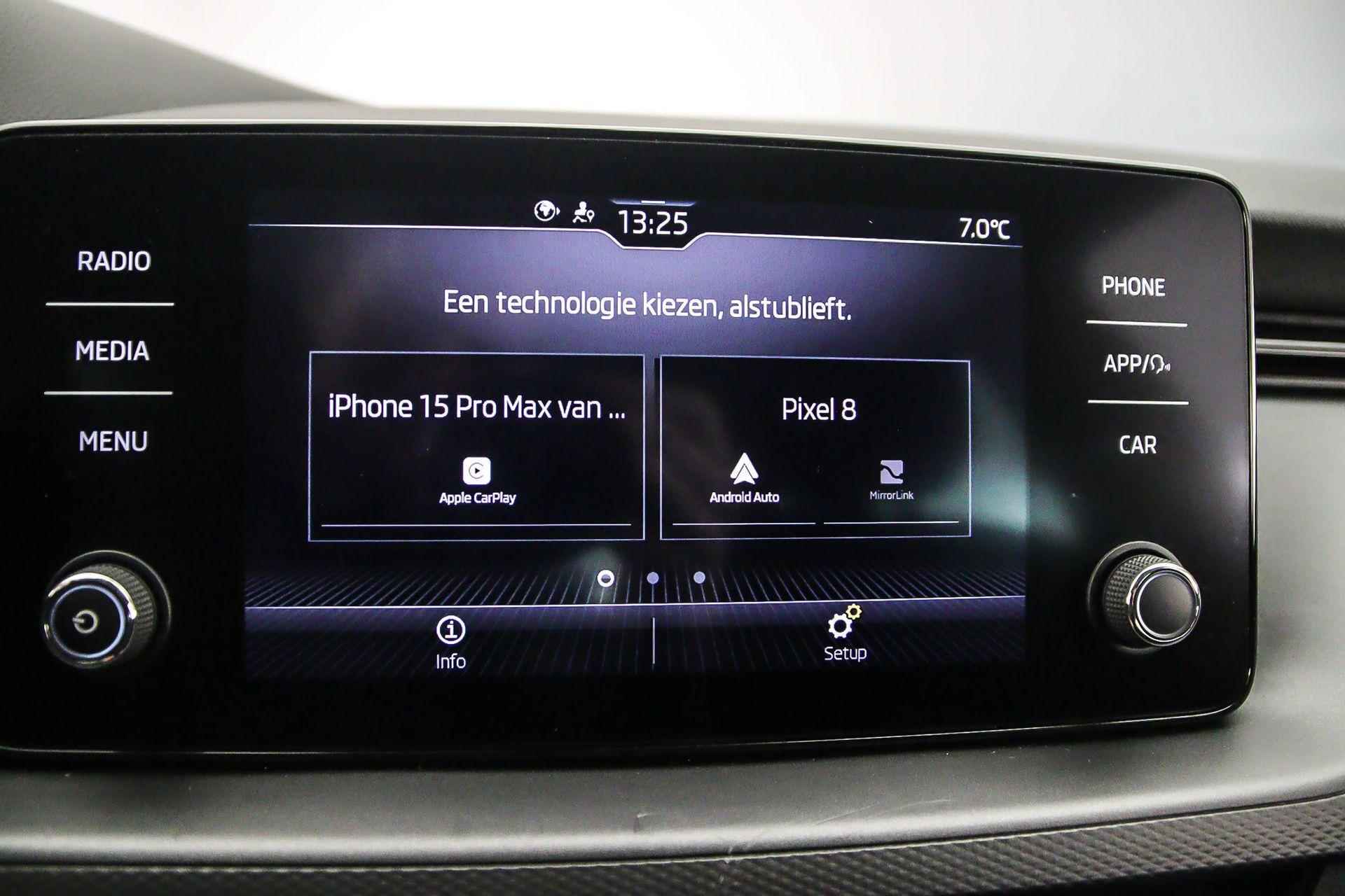 Skoda Scala Ambition 1.0 TSI 110pk Cruise control, Parkeersensor achter, Airco, DAB, Radio, Bluetooth, LED koplampen, App connect - 25/40