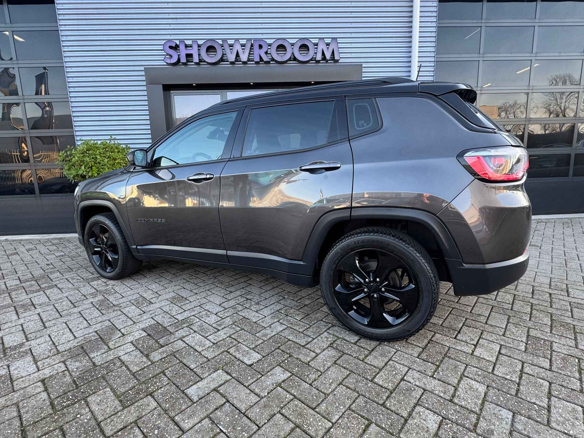 Jeep Compass 1.4 MultiAir Night Eagle Cruise|Camera|Apple Carplay|Leder|18 Inch - 4/33