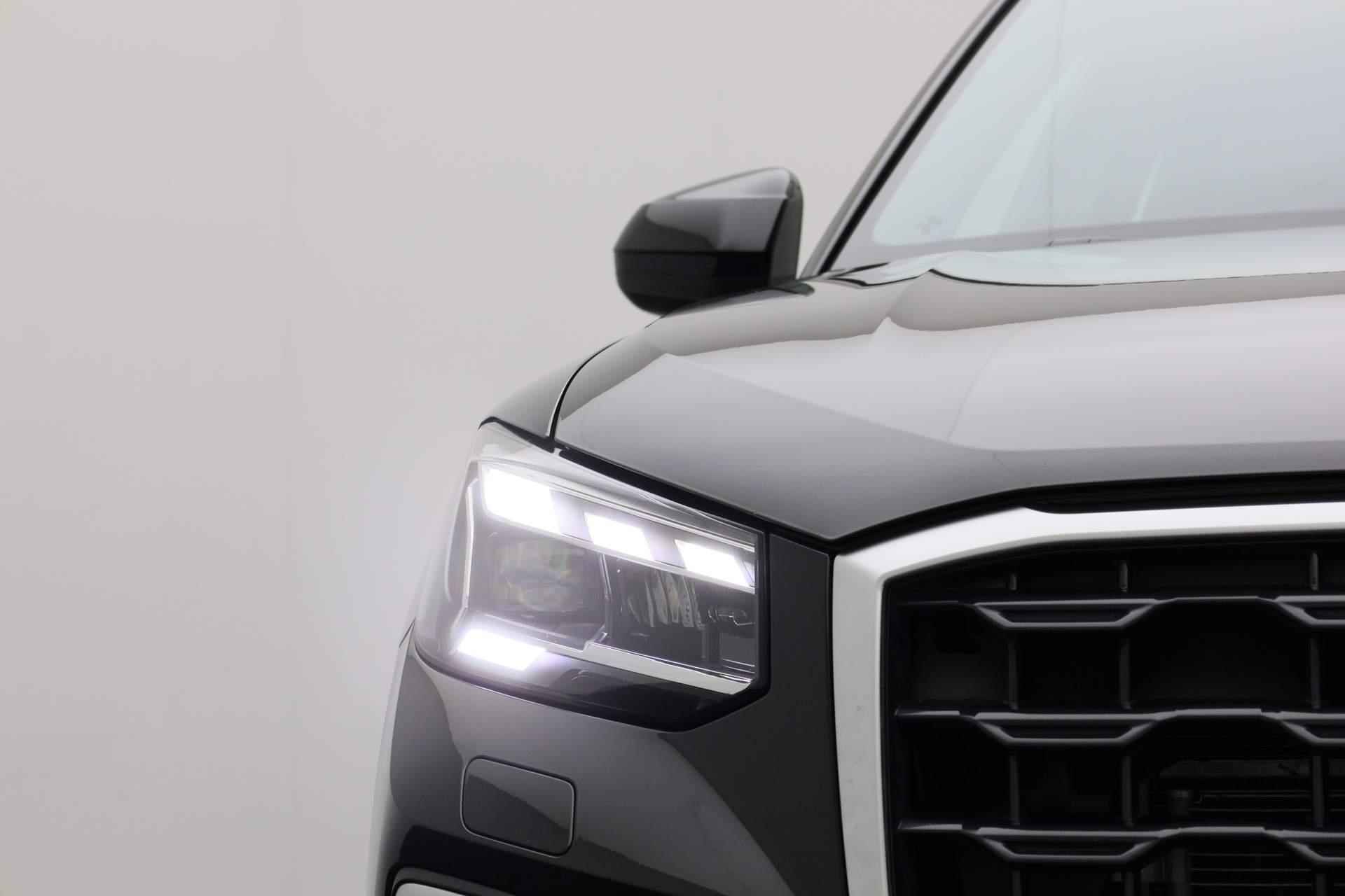 Audi Q2 35 TFSI 150PK S-tronic S Edition | Matrix LED | Stoelverwarming | Camera | Navi | 17 inch - 11/38