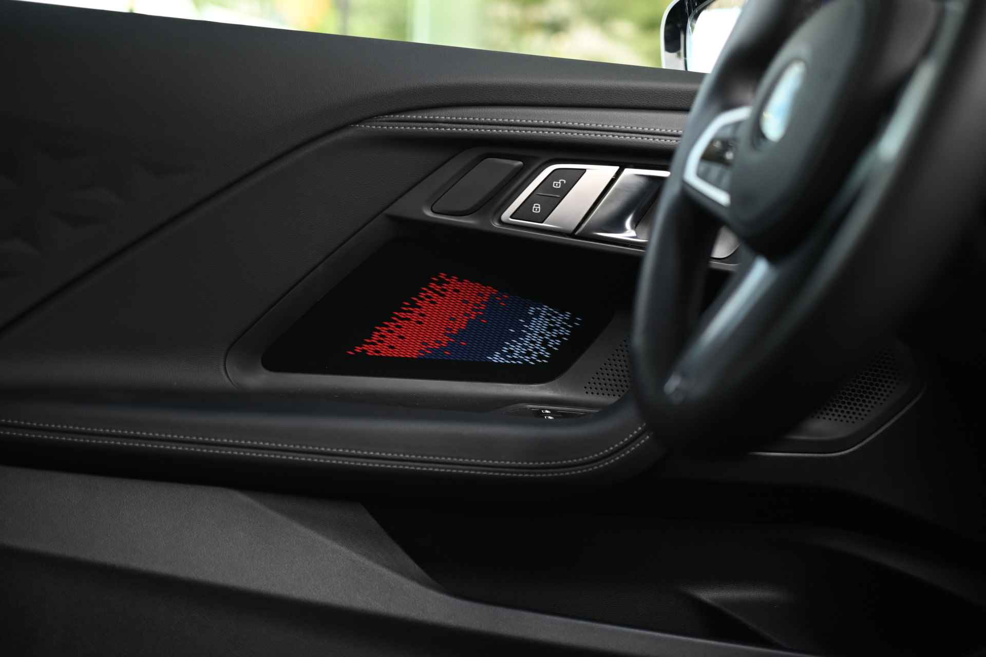 BMW 2 Serie Coupé 218i M Sport Automaat / M Sportonderstel / Live Cockpit Plus / Widescreen Display / Stoelverwarming / PDC voor + achter / Cruise Control - 27/28