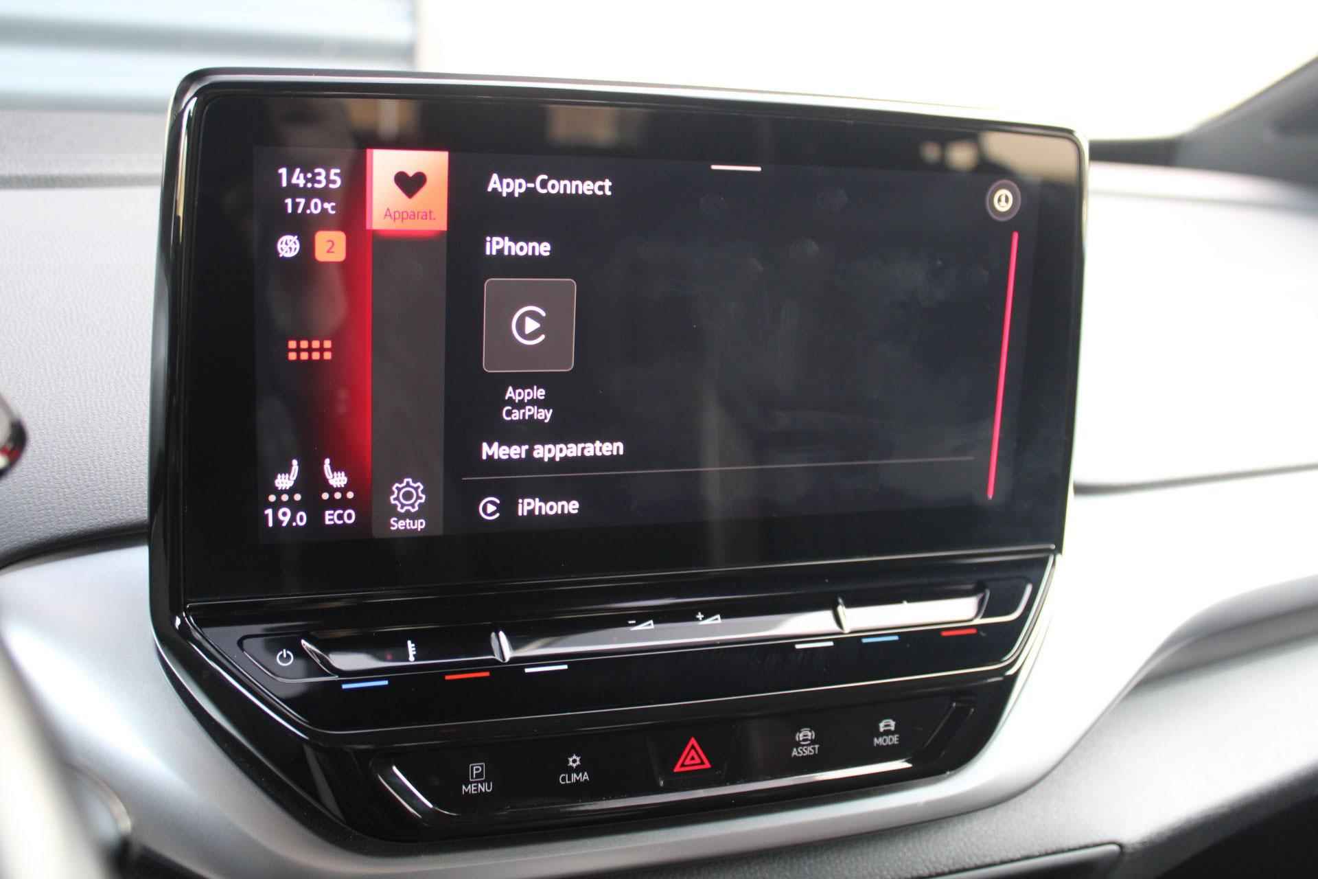 Volkswagen ID.4 204pk First 77 kWh Pro Performance | Wegklapbare Trekhaak | Navigatie | Apple Carplay + Android Auto - 44/48