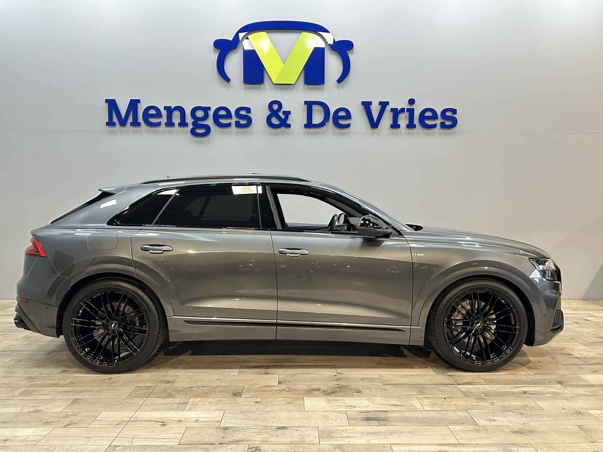 Audi Q8 55 TFSI quattro Pro Line Plus Matrix LED | Panorama | 360Camera | Luchtvering | Trekhaak | Adaptive Cruise | B&O | Apple Carplay Android Auto | Isofix | NAP | - 2/61