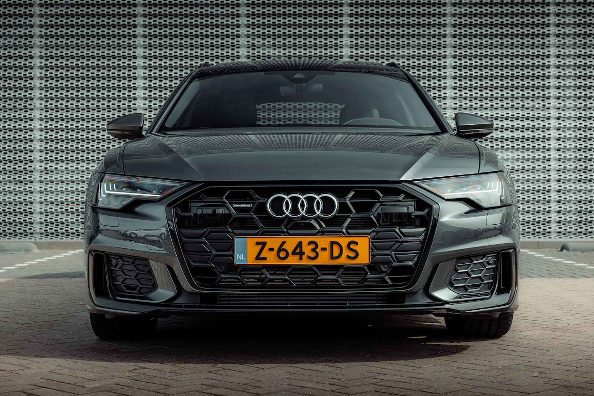 Audi A6 Avant 50 TFSI e 299pk quattro S edition Competition | Panoramadak | Tour pakket | Camera | 20" LM velgen | Optiek zwart | Matrix | Comfortsleutel - 6/38
