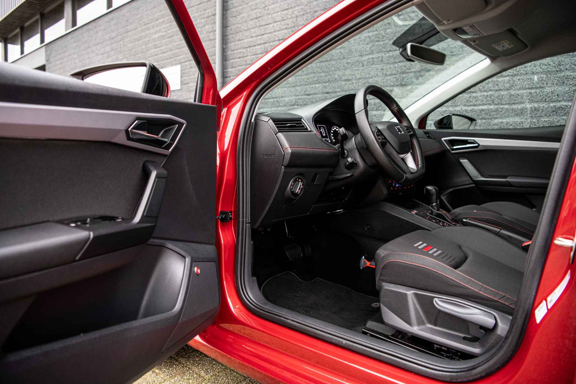 SEAT Ibiza 1.0 TSi 115 pk DSG-7 FR Business Intense | Beats | Full LED | Camera - 30/48