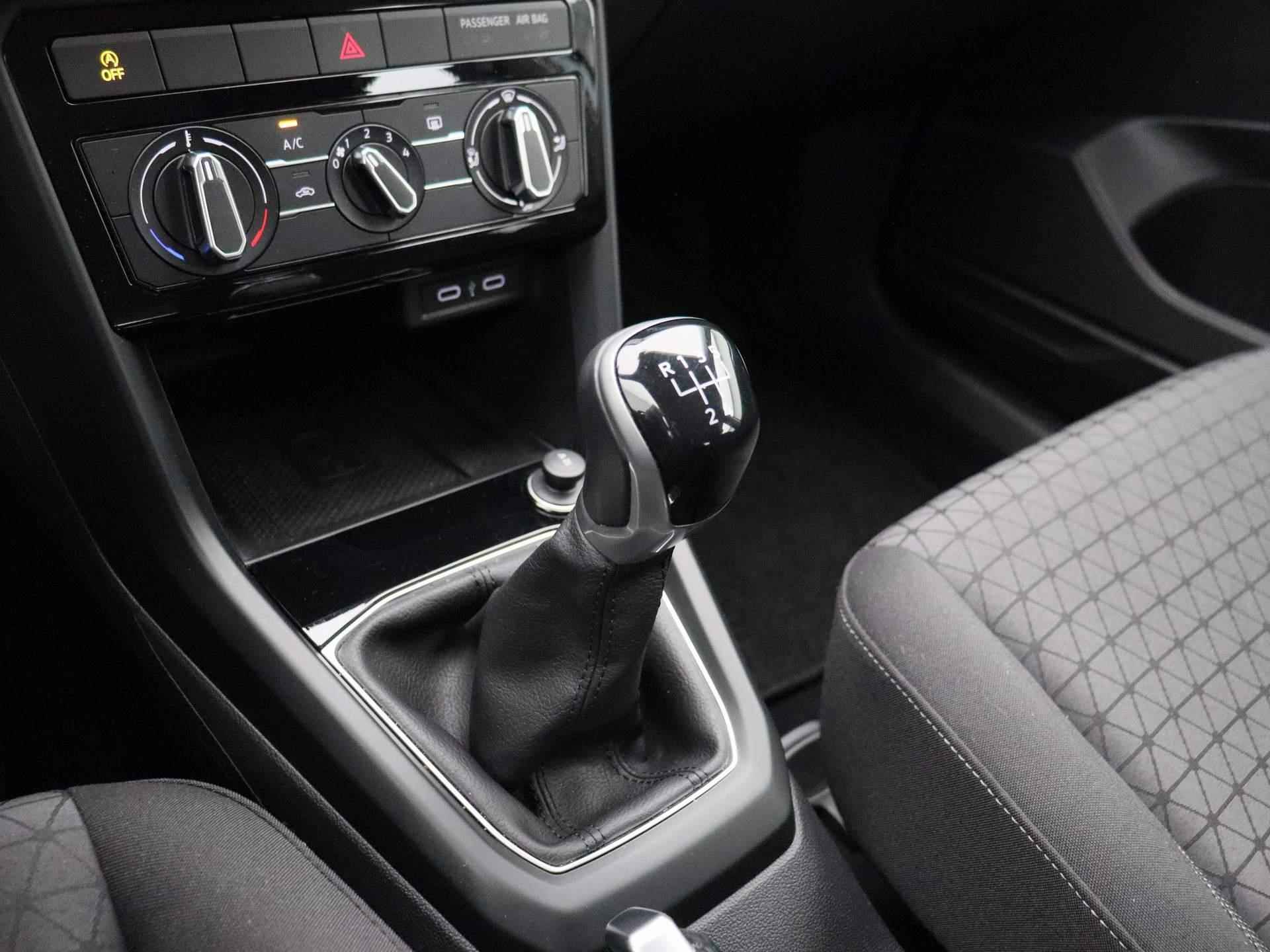 Volkswagen T-Cross 1.0 TSI Life 95PK | Navigatie | App Connect | Adaptive Cruise Control | Draadloos opladen telefoon | Elektrische inklapbare spiegels | - 20/34