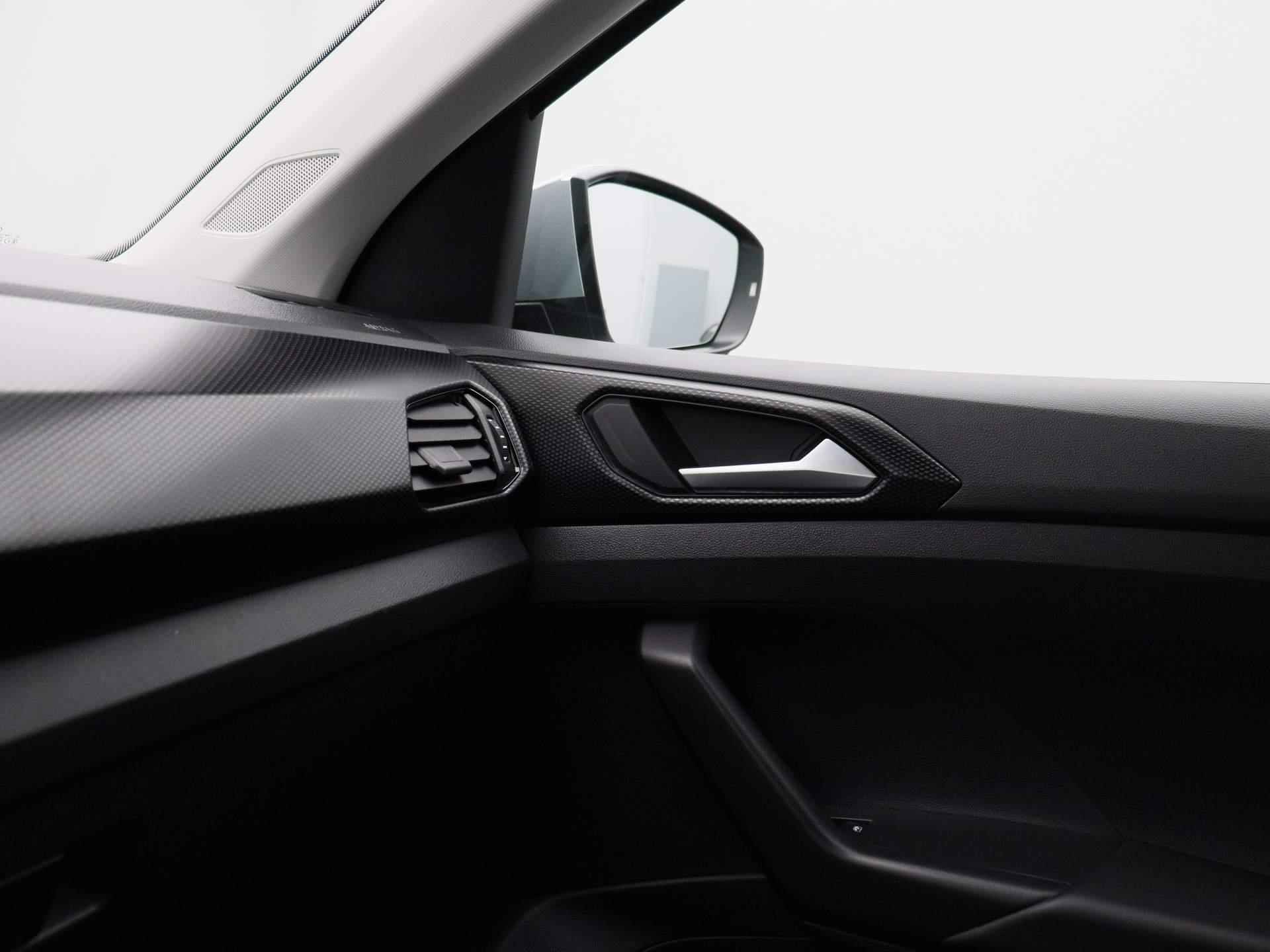 Volkswagen T-Cross 1.0 TSI Life 95PK | Navigatie | App Connect | Adaptive Cruise Control | Draadloos opladen telefoon | Elektrische inklapbare spiegels | - 25/34
