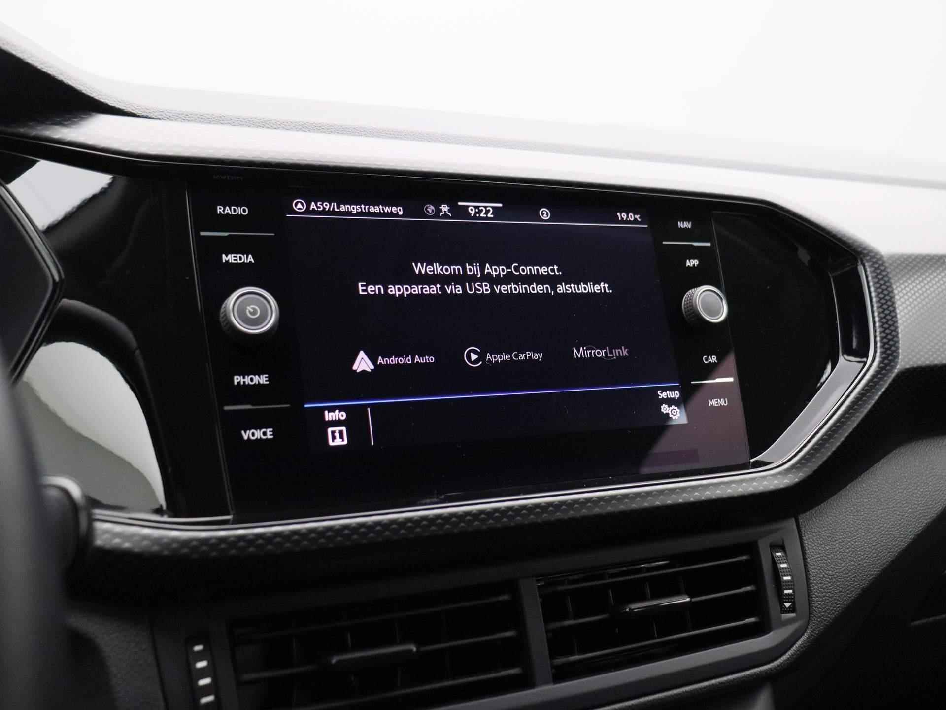 Volkswagen T-Cross 1.0 TSI Life 95PK | Navigatie | App Connect | Adaptive Cruise Control | Draadloos opladen telefoon | Elektrische inklapbare spiegels | - 26/34