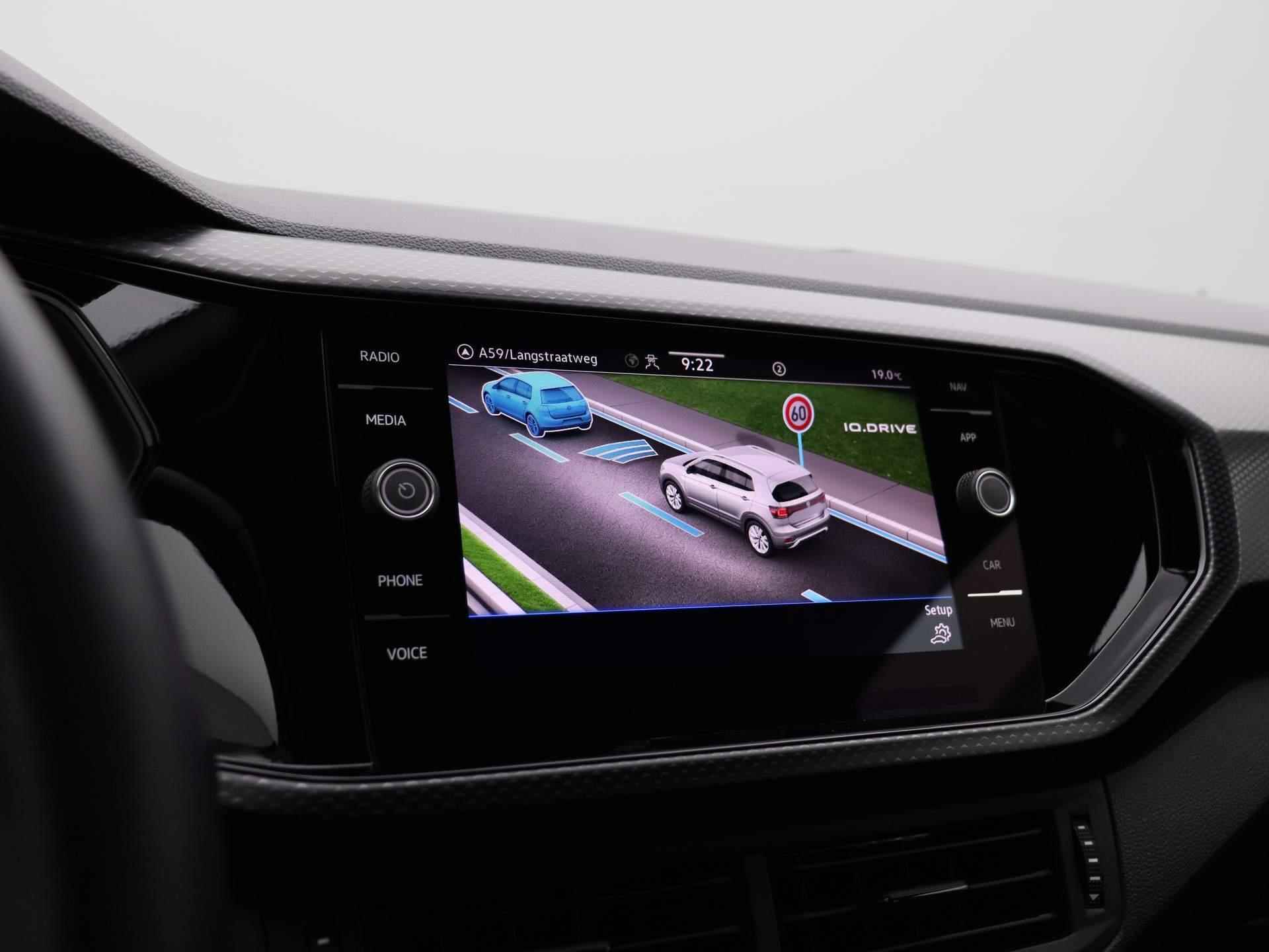 Volkswagen T-Cross 1.0 TSI Life 95PK | Navigatie | App Connect | Adaptive Cruise Control | Draadloos opladen telefoon | Elektrische inklapbare spiegels | - 28/34