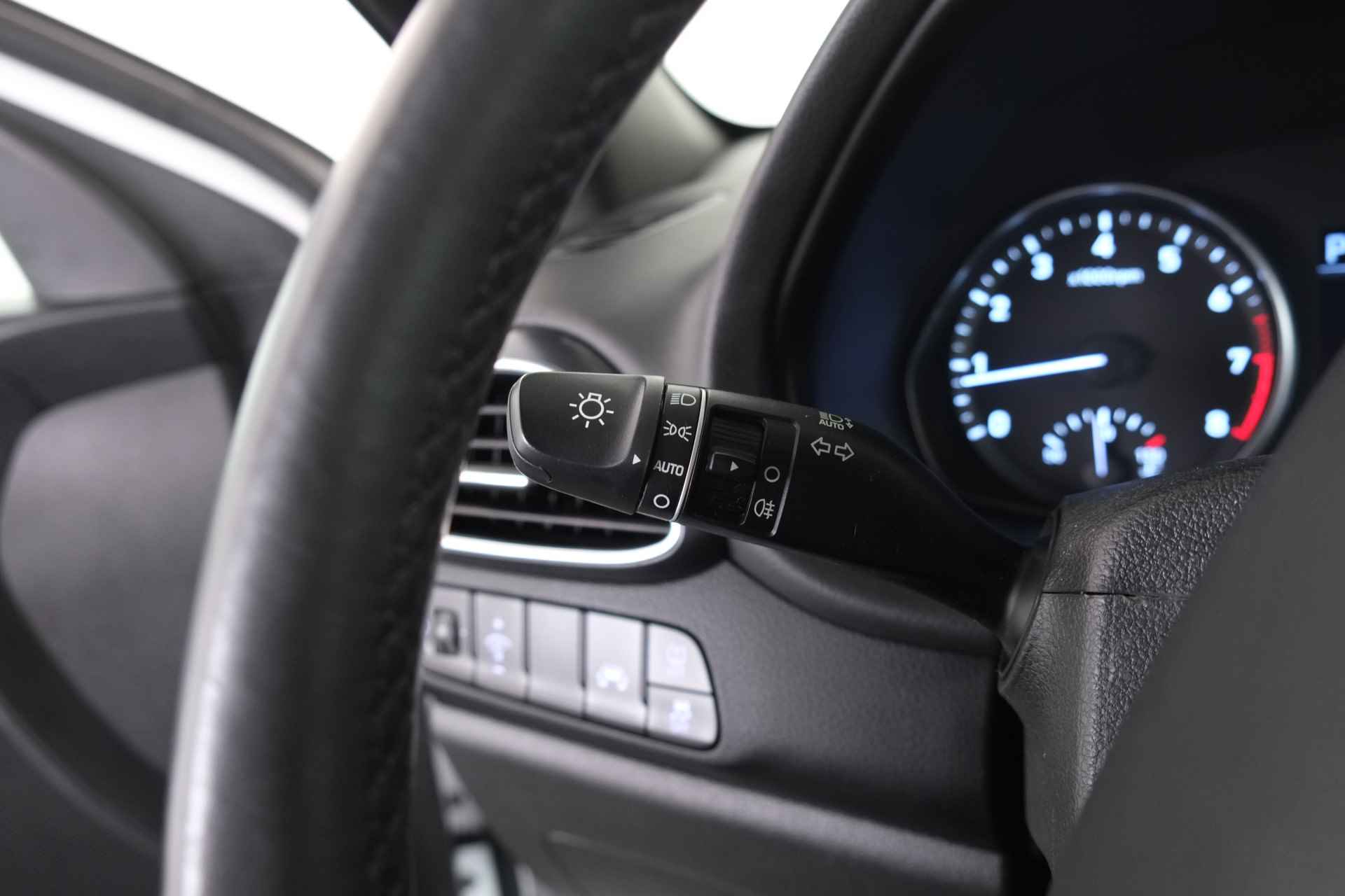 Hyundai i30 Fastback 1.4 T-GDI N Line / Navi / Aut / Cam / Carplay / DAB+ - 22/31