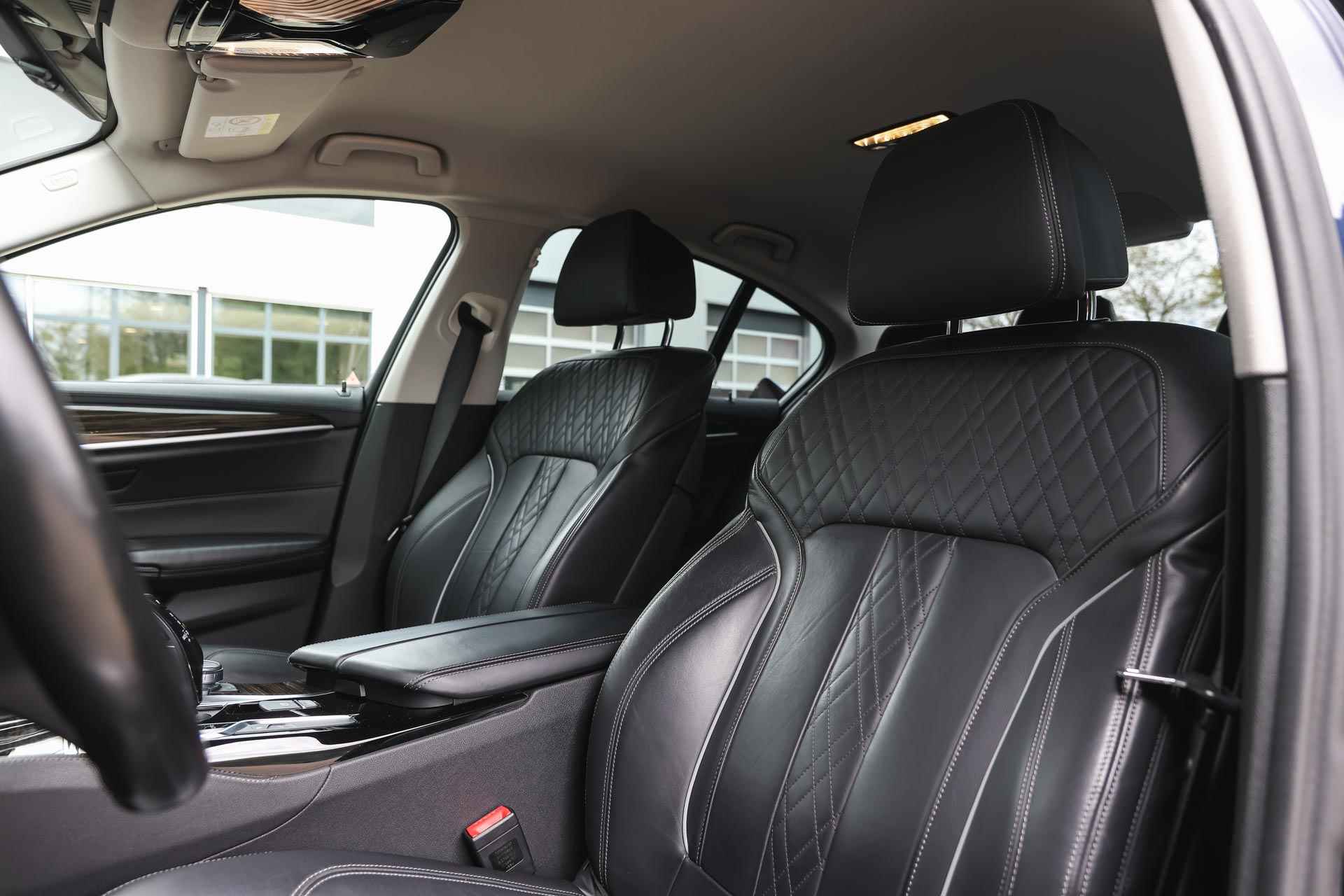 BMW 5 Serie 540i High Executive Luxury Line Automaat / Adaptieve LED / Parking Assistant Plus / Comfort Access / Gesture Control / Head-Up / Comfortstoelen / Navigatie Professional - 12/34