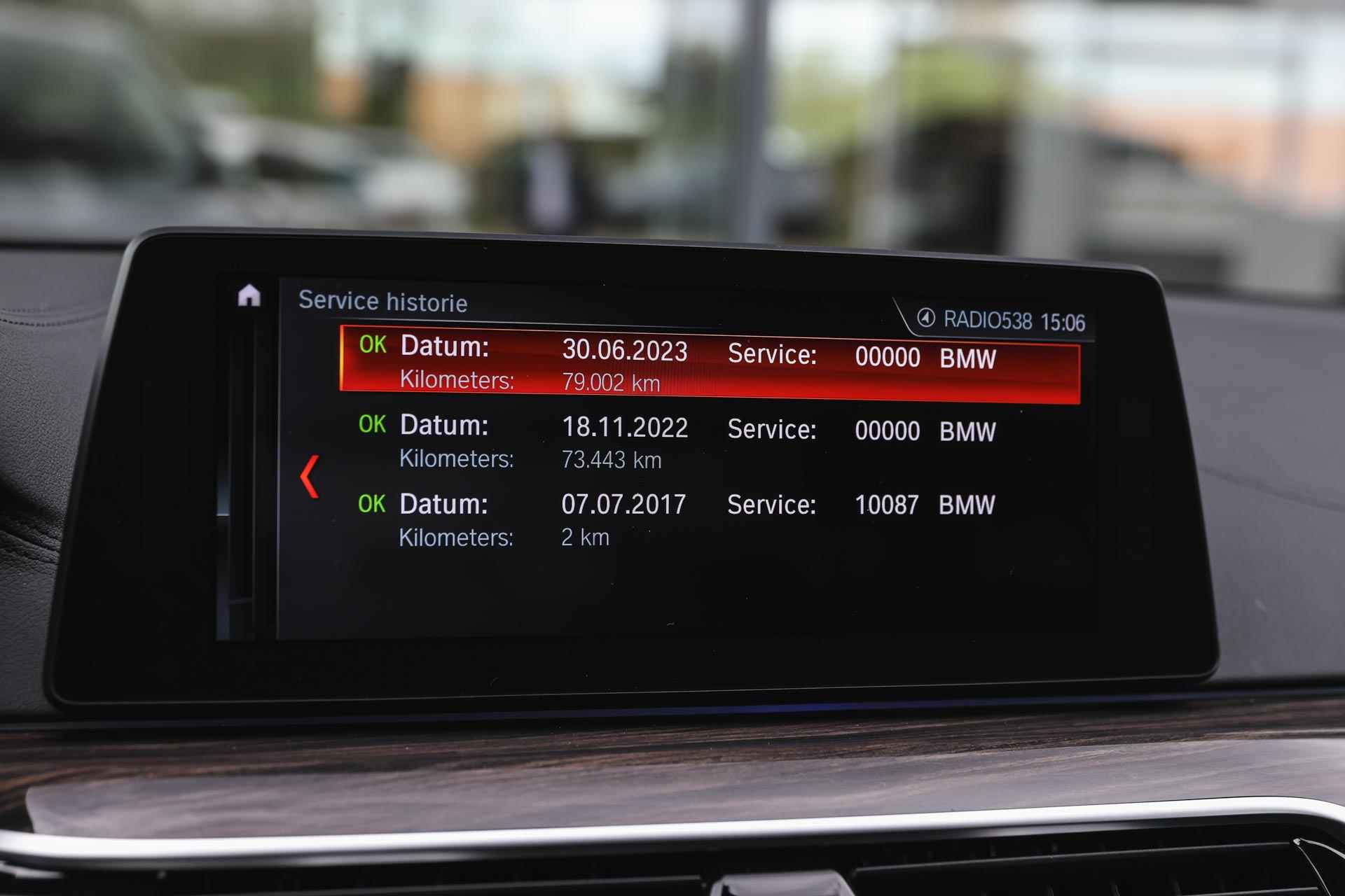 BMW 5 Serie 540i High Executive Luxury Line Automaat / Adaptieve LED / Parking Assistant Plus / Comfort Access / Gesture Control / Head-Up / Comfortstoelen / Navigatie Professional - 20/34