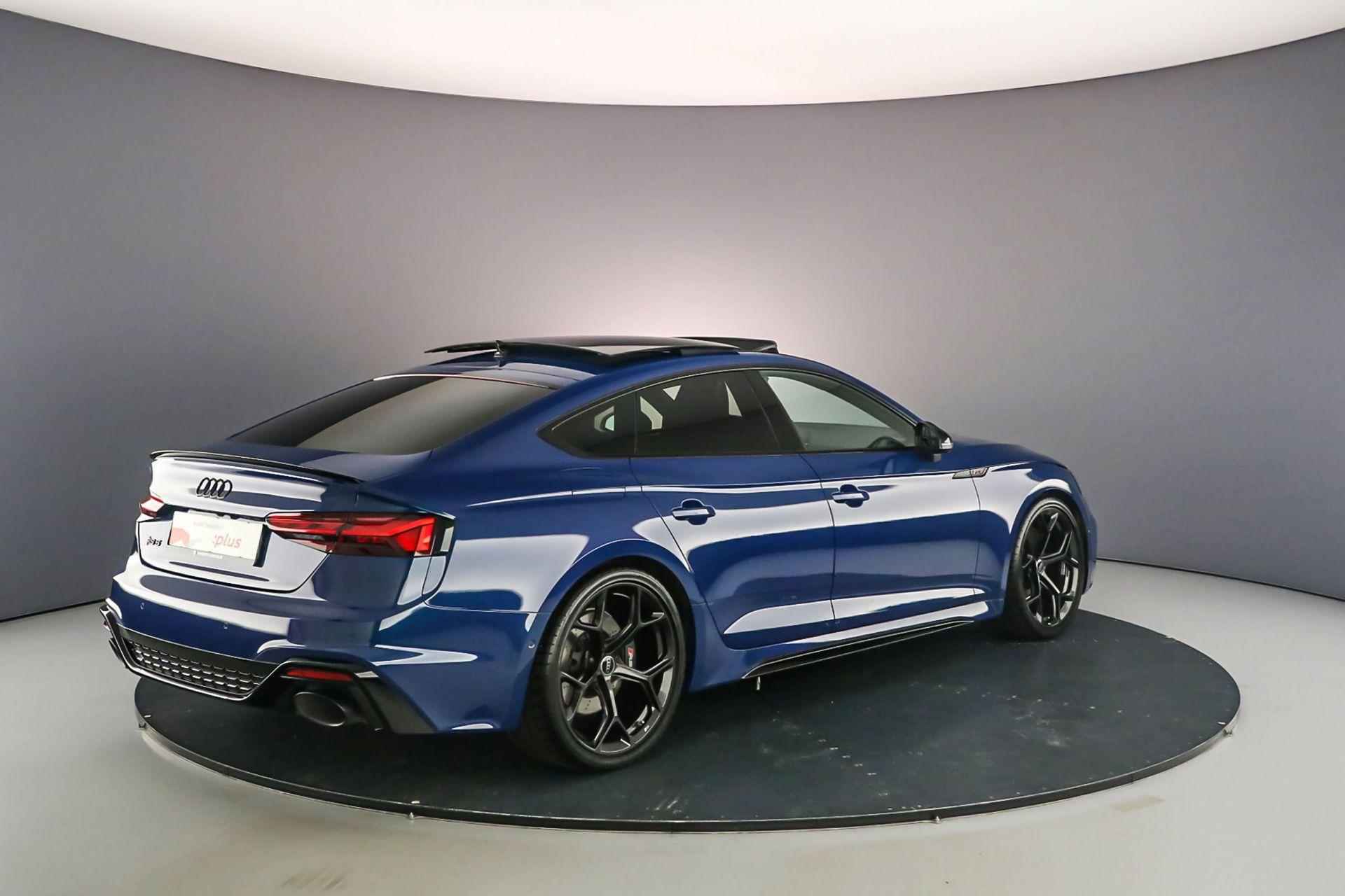 Audi RS 5 Sportback Competition Plus | Pano | B&O | Head Up | 290km/h | DRC Onderstel | Sportdiff | 360Cam | 20 Inch | Adapt. Cruise | - 12/66