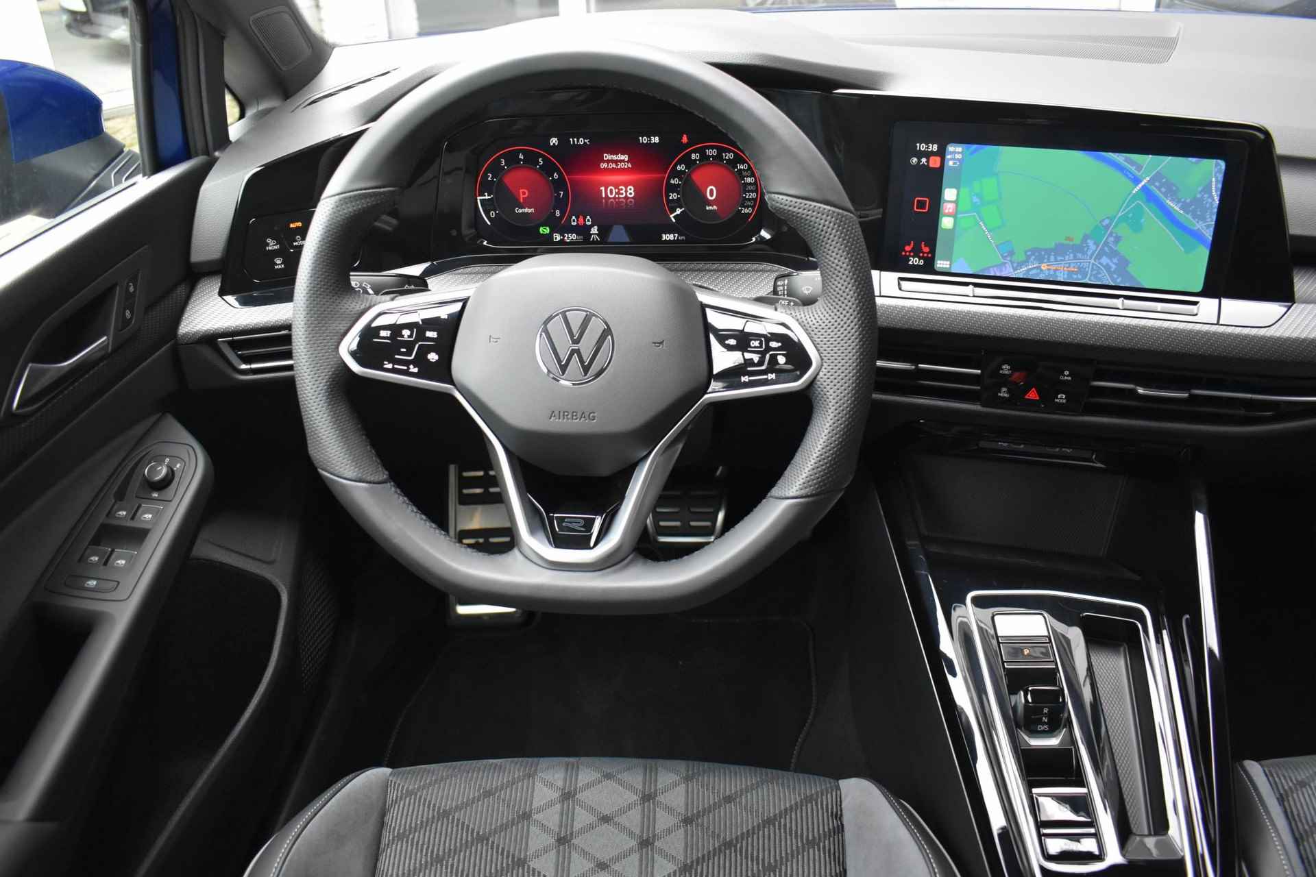 Volkswagen Golf 1.5 eTSI R-Line Aut Pano IQ LED Camera ACC Stuurve - 11/45