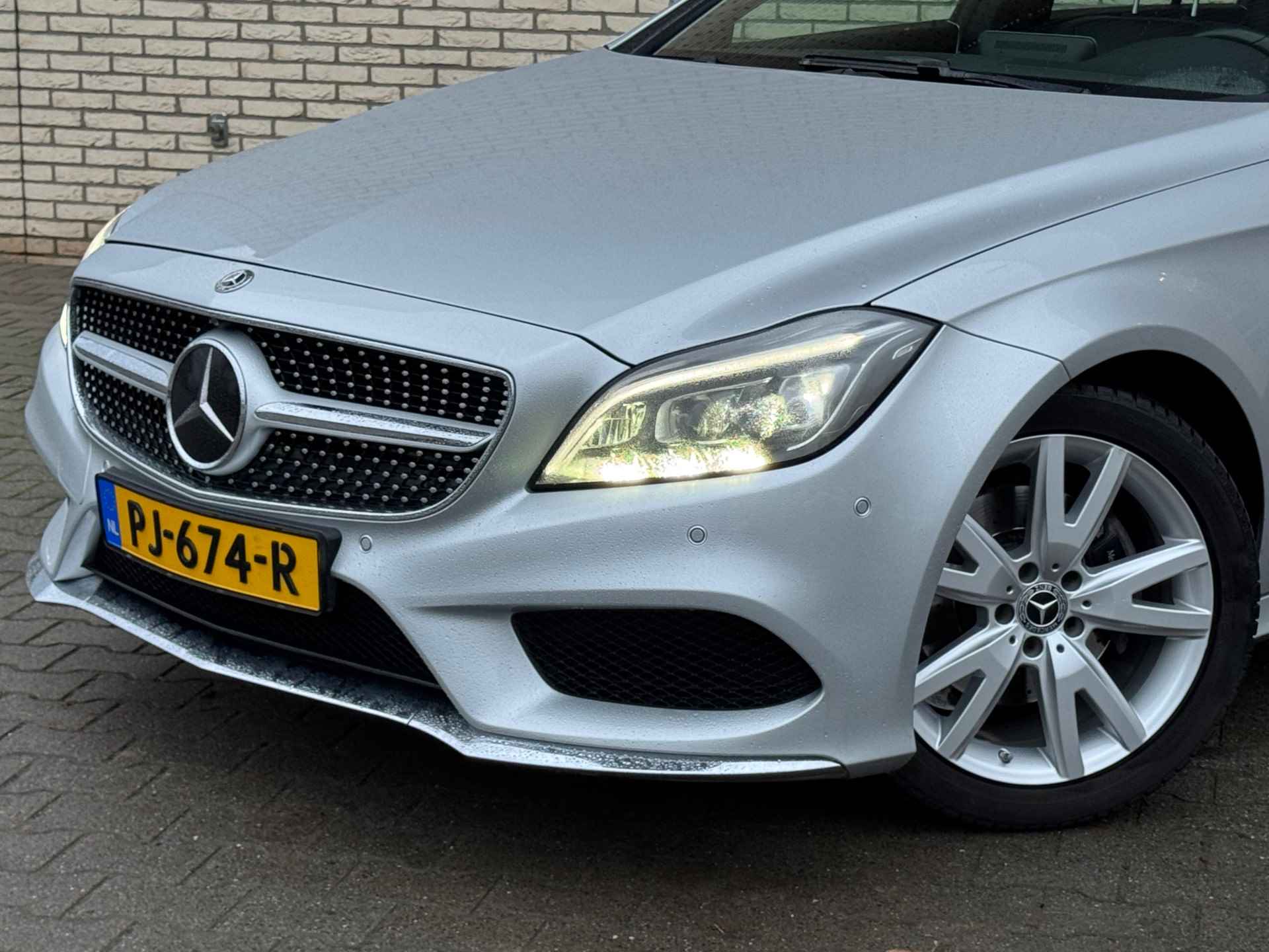 Mercedes-Benz CLS-Klasse Shooting Brake 220d AMG line Automaat l Carplay l Panoramadak l 360 camera l AMG Line - 3/24