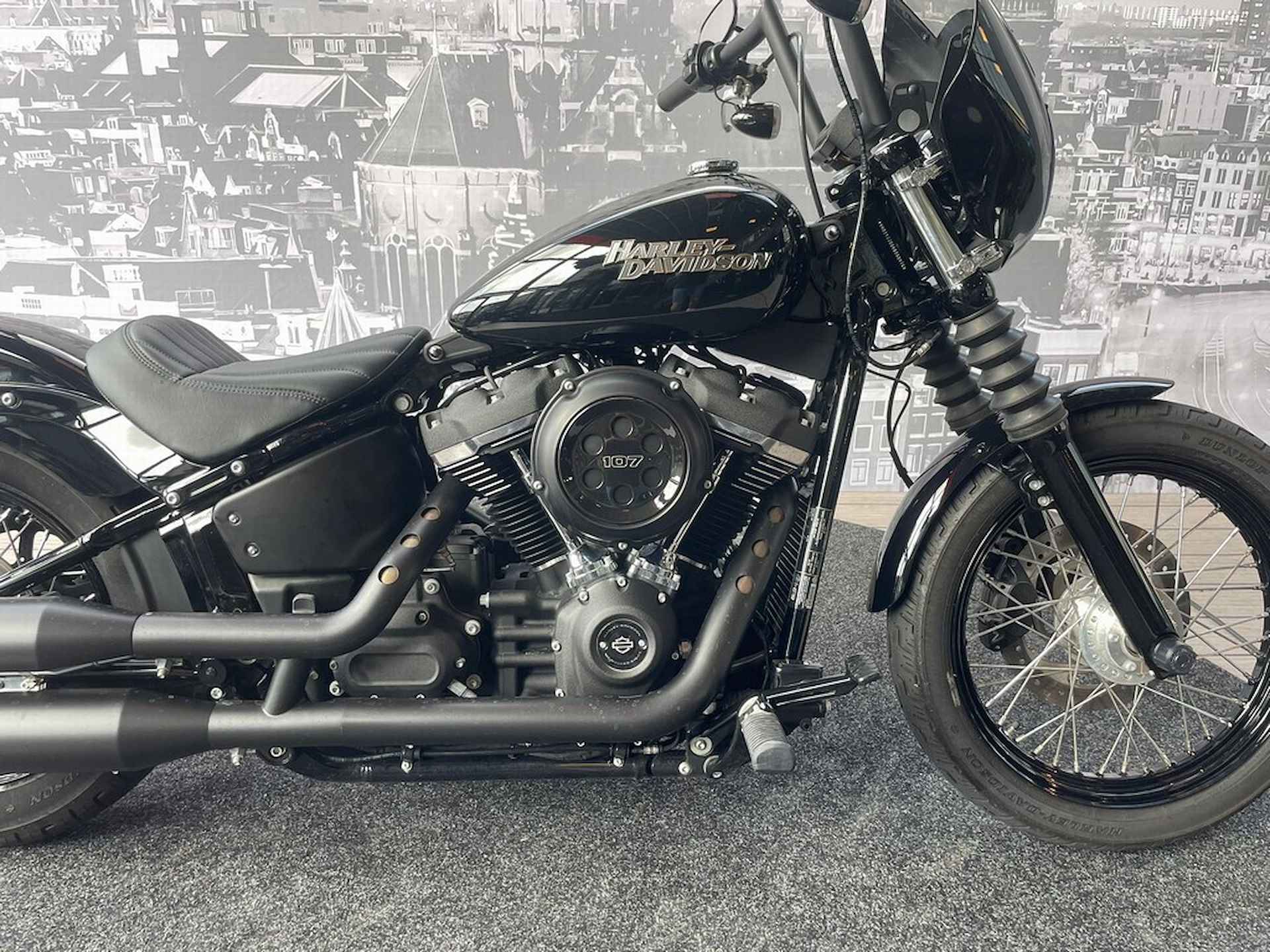 Harley-Davidson FXBB Softail Street Bob - 2/8