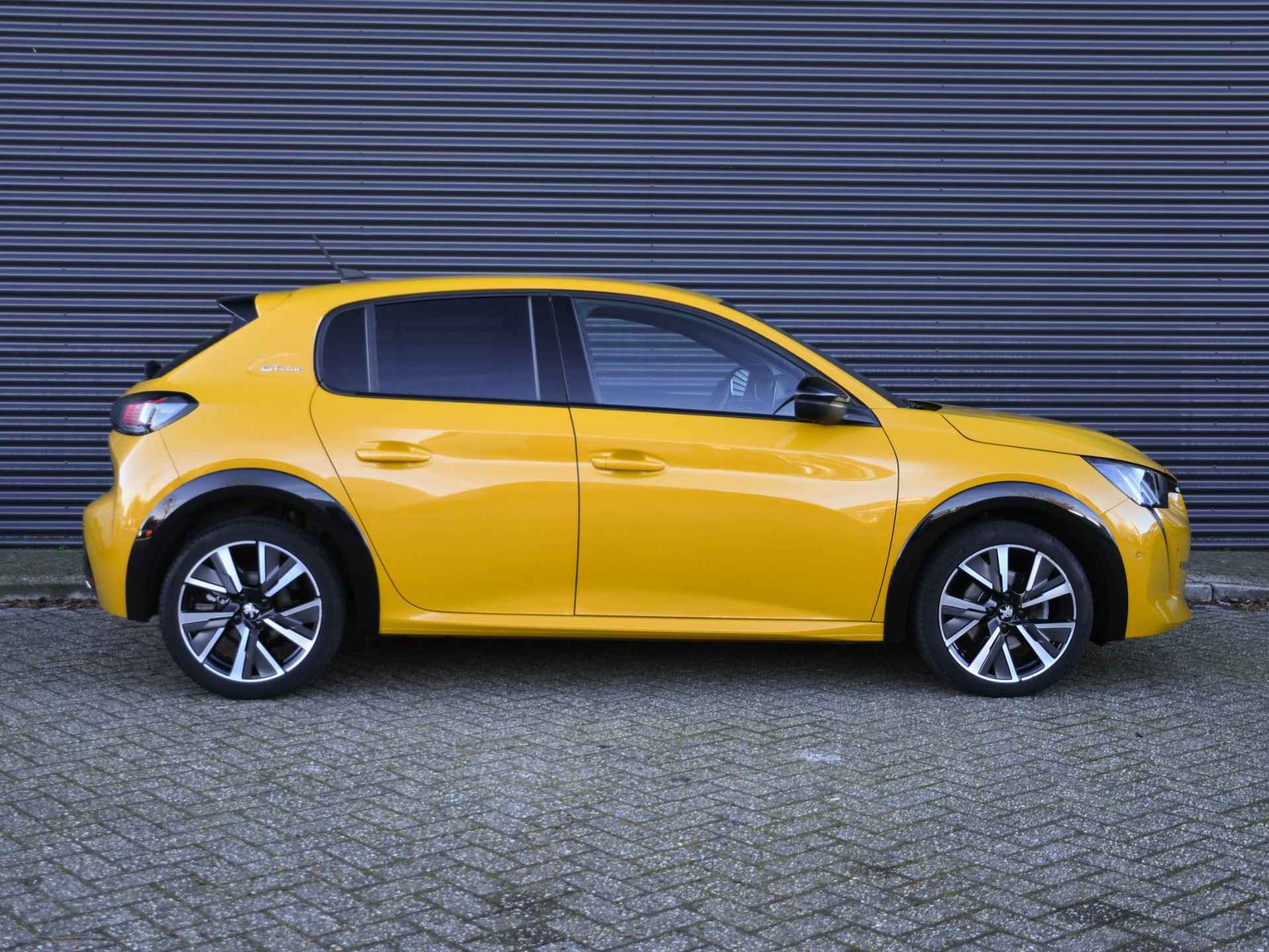 Peugeot 208 GT-Line 1.2 PureTech 100pk NAVI | CRUISE | CLIMA | 17''LM | DODE HOEK | ADAP. CRUISE | DIGITAAL INSTRUMENTENPANEEL - 3/32