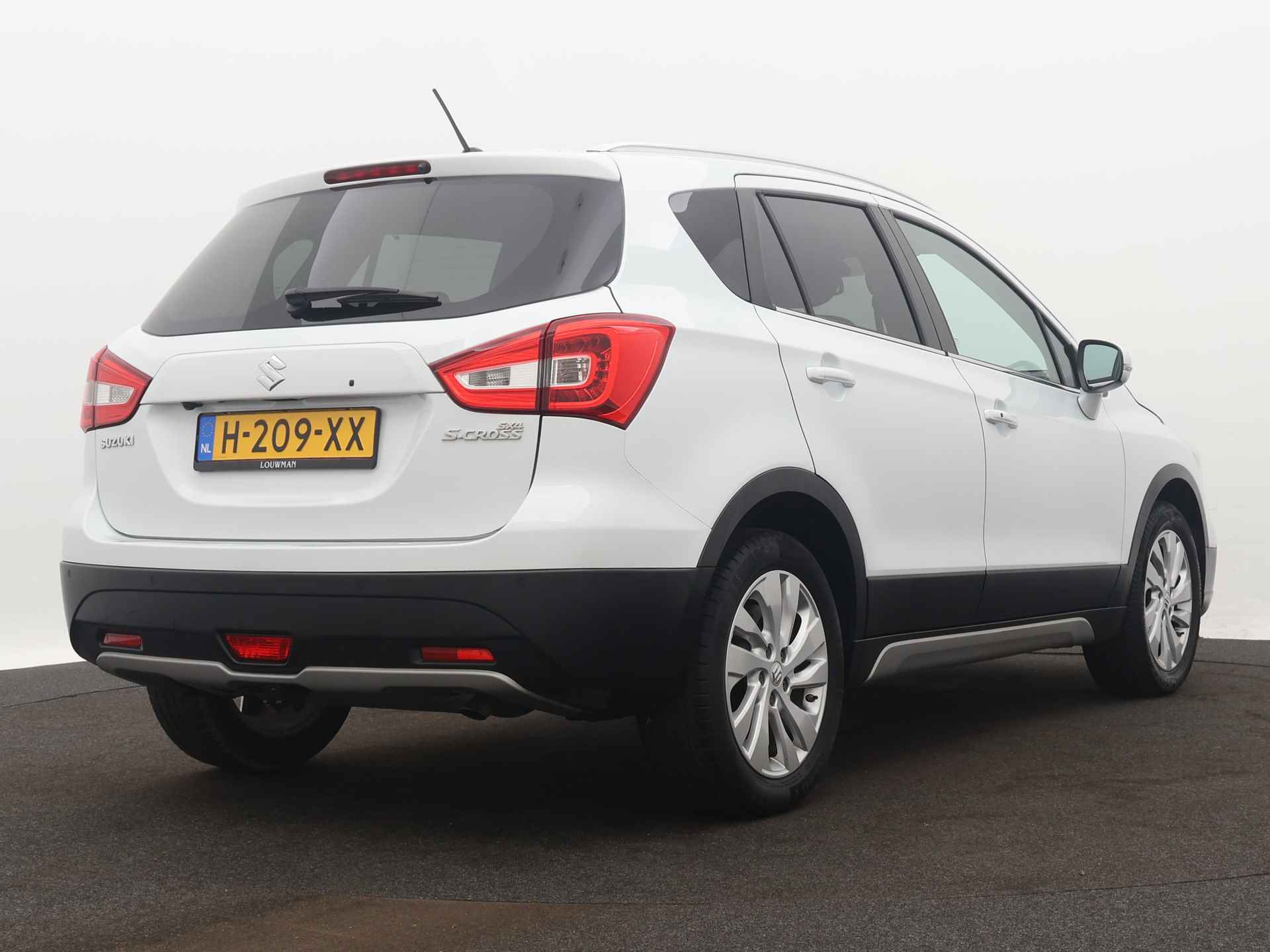 Suzuki S-Cross 1.0 Boosterjet Select Automaat | Navigatie | Camera | Stoelverwarming | Parkeersensoren | Climate Control | - 3/43