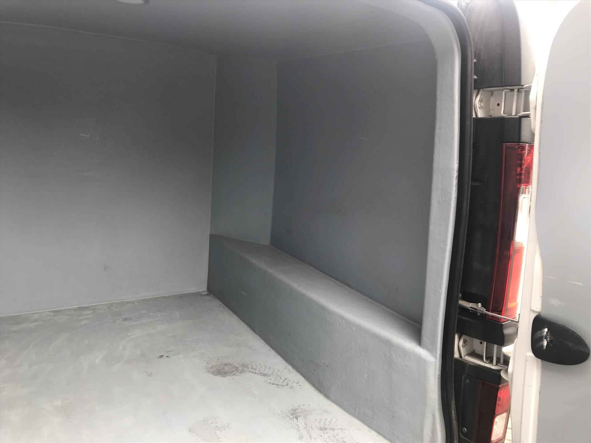 Opel Vivaro 2.0 D 66KW Dubbele Cabine Marge  nieuwstaat - 19/19