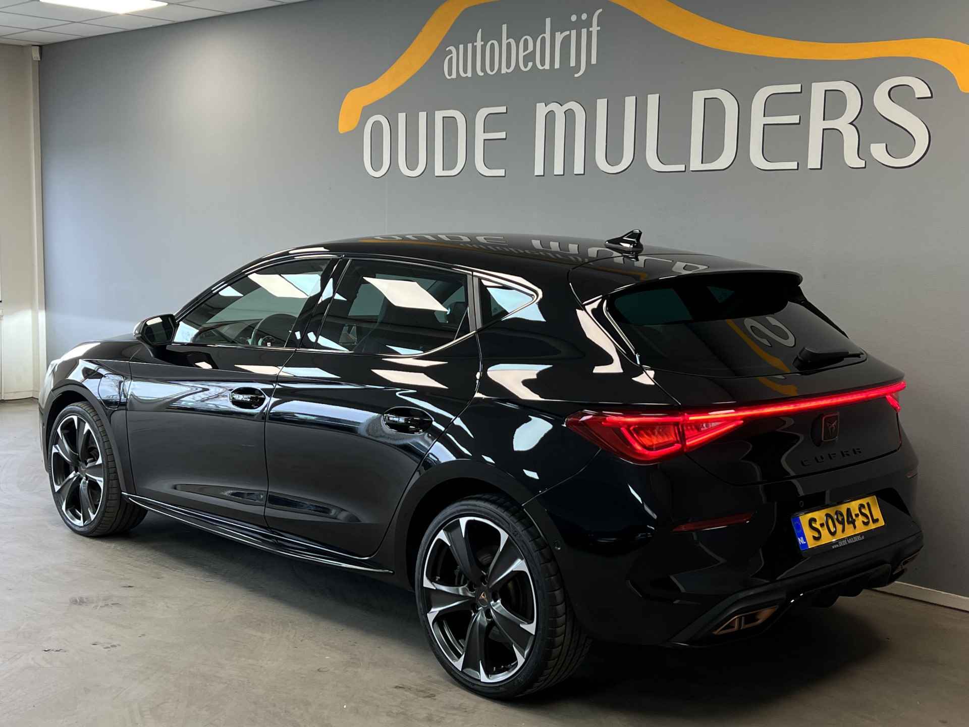 CUPRA Leon 1.4 e-Hybrid VZ Camera/Keyless/Leer - 3/33