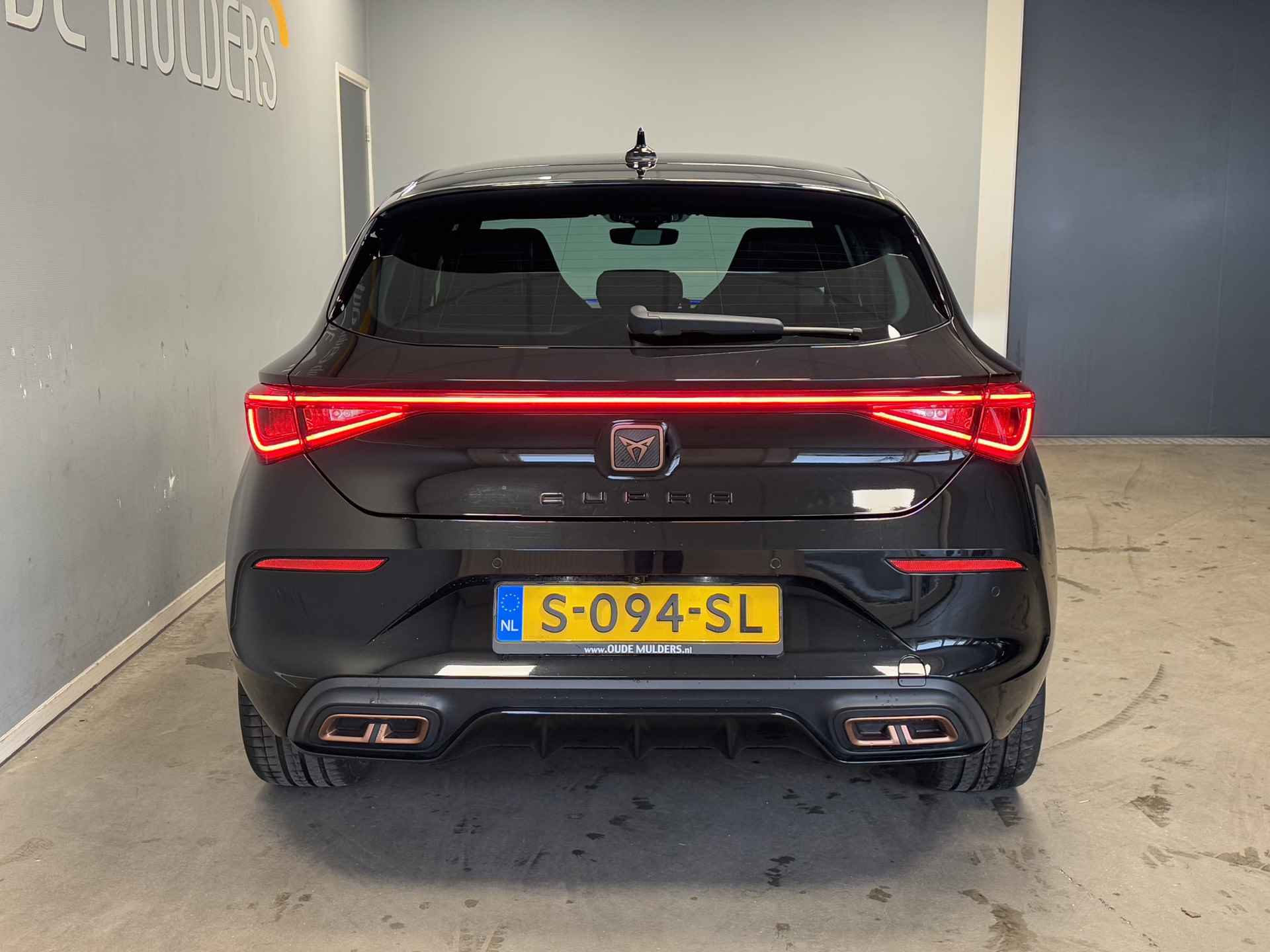 CUPRA Leon 1.4 e-Hybrid VZ FullLink/Camera/Navigatie - 4/27