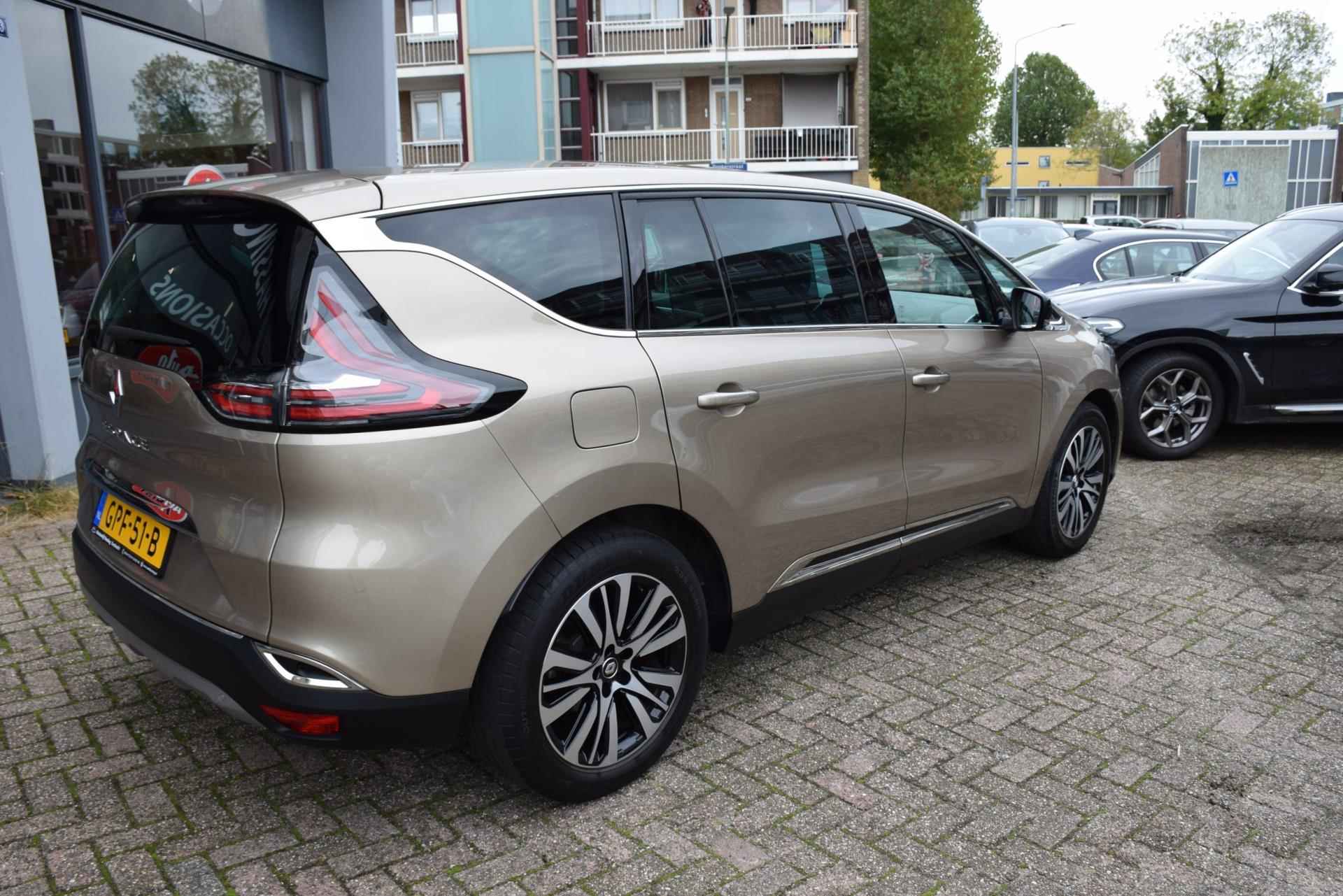 Renault ESPACE 1.6 TCe Initiale Paris 5p. Led, Leer ,Automaat , Pano dak, , PDC, Achteruitrij Camera, Sfeer verl. inparkeerhulp. - 13/85