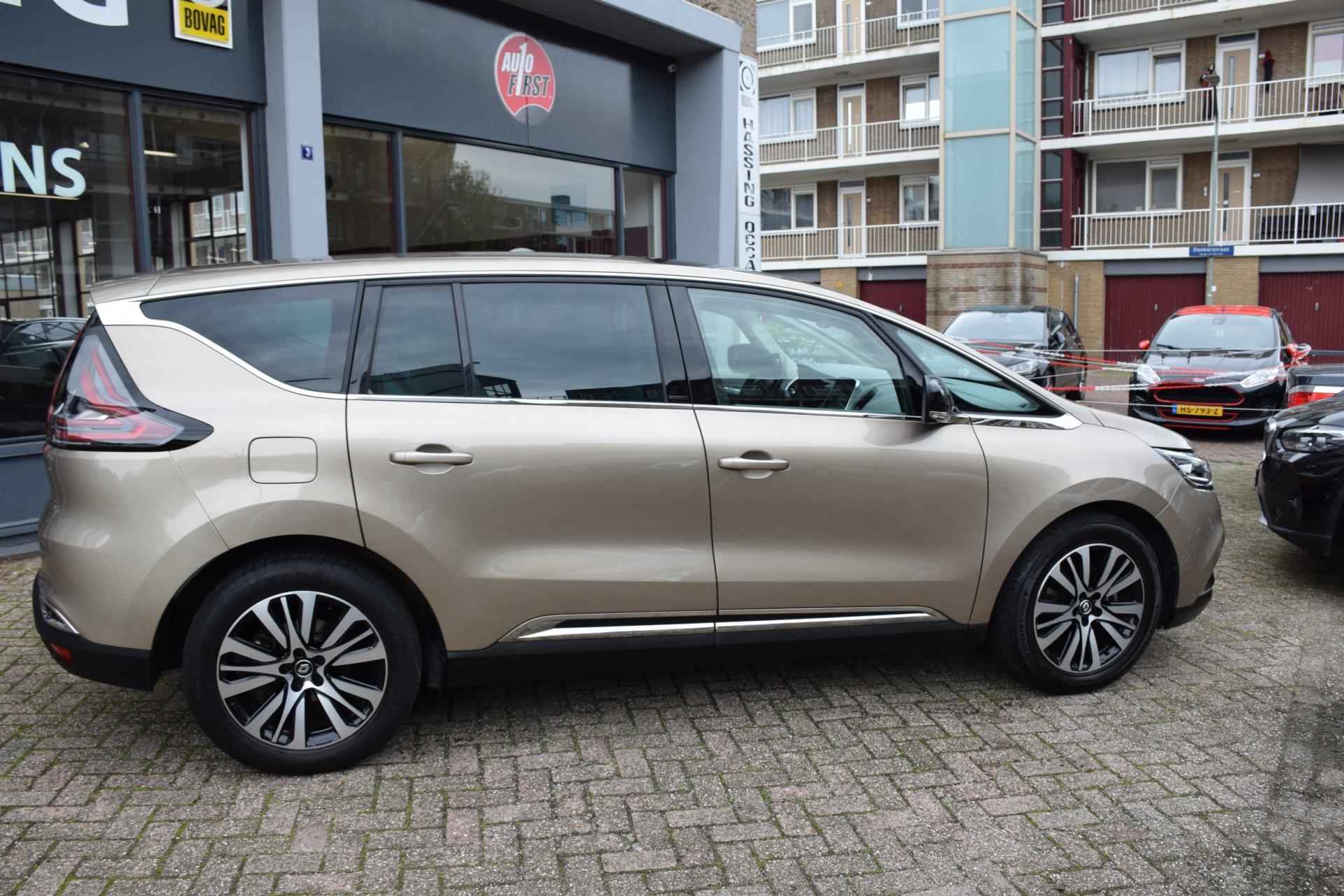 Renault ESPACE 1.6 TCe Initiale Paris 5p. Led, Leer ,Automaat , Pano dak, , PDC, Achteruitrij Camera, Sfeer verl. inparkeerhulp. - 14/85