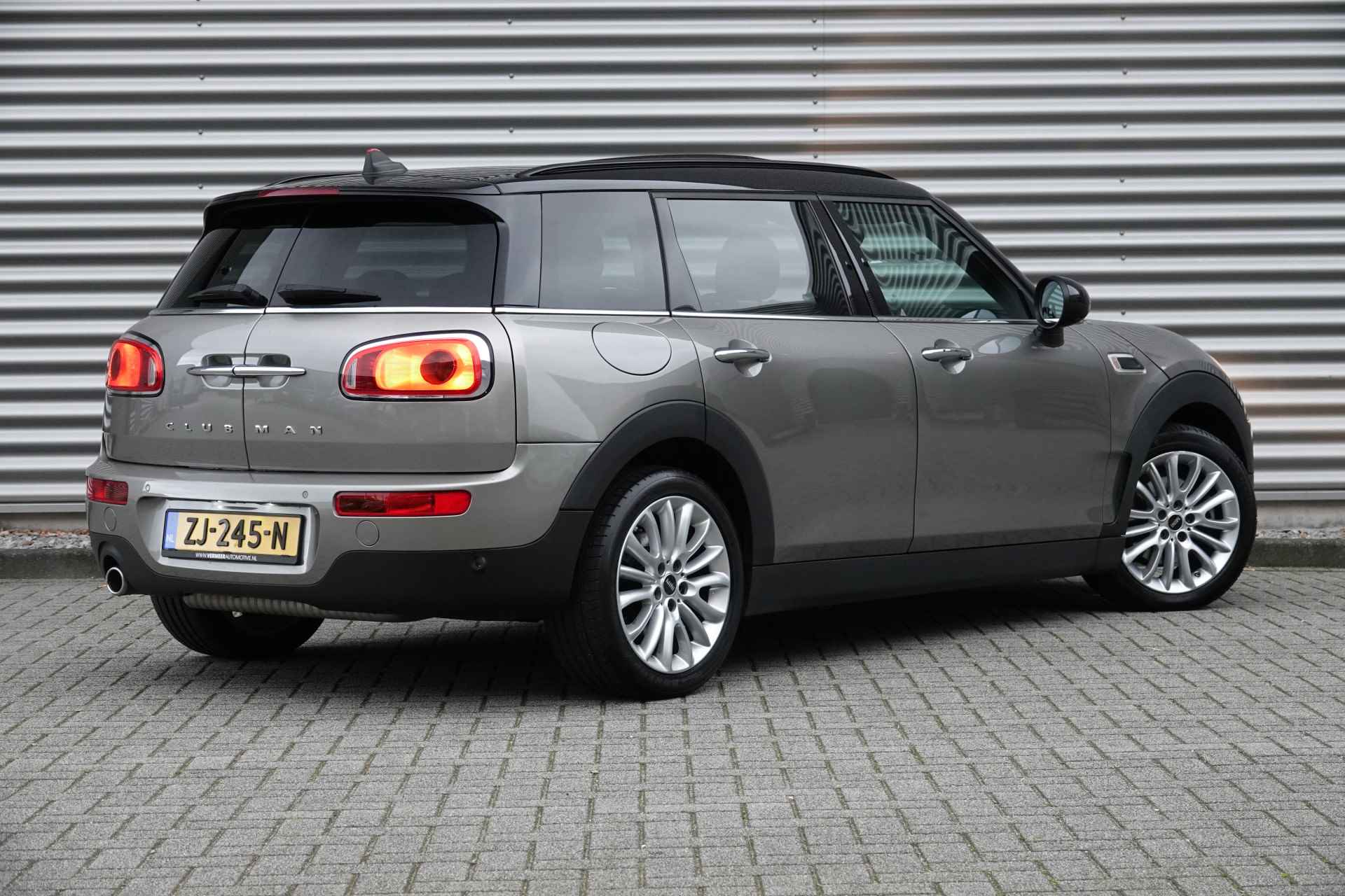 MINI Clubman 1.5 Cooper Business Edition | Panoramadak | Trekhaak | Navigatie | - 10/25